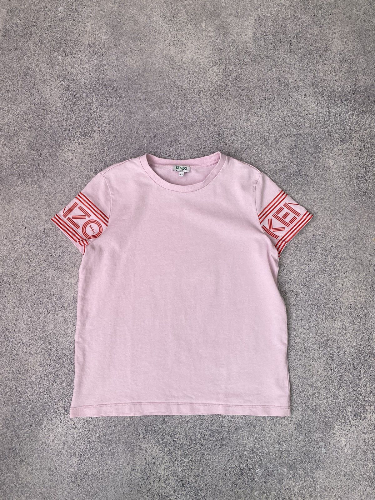 Kenzo × Vintage Vintage Kenzo Women’s Pink Printed T-Shirt Size XS / US 0-2 / IT 36-38 - 2 Thumbnail
