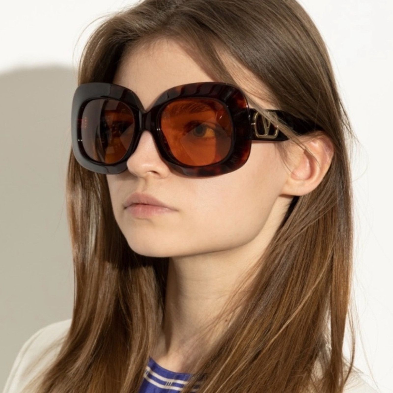 Valentino New! Valentino VLS 180B, Cream Sunglasses Authentic Size ONE SIZE - 6 Thumbnail