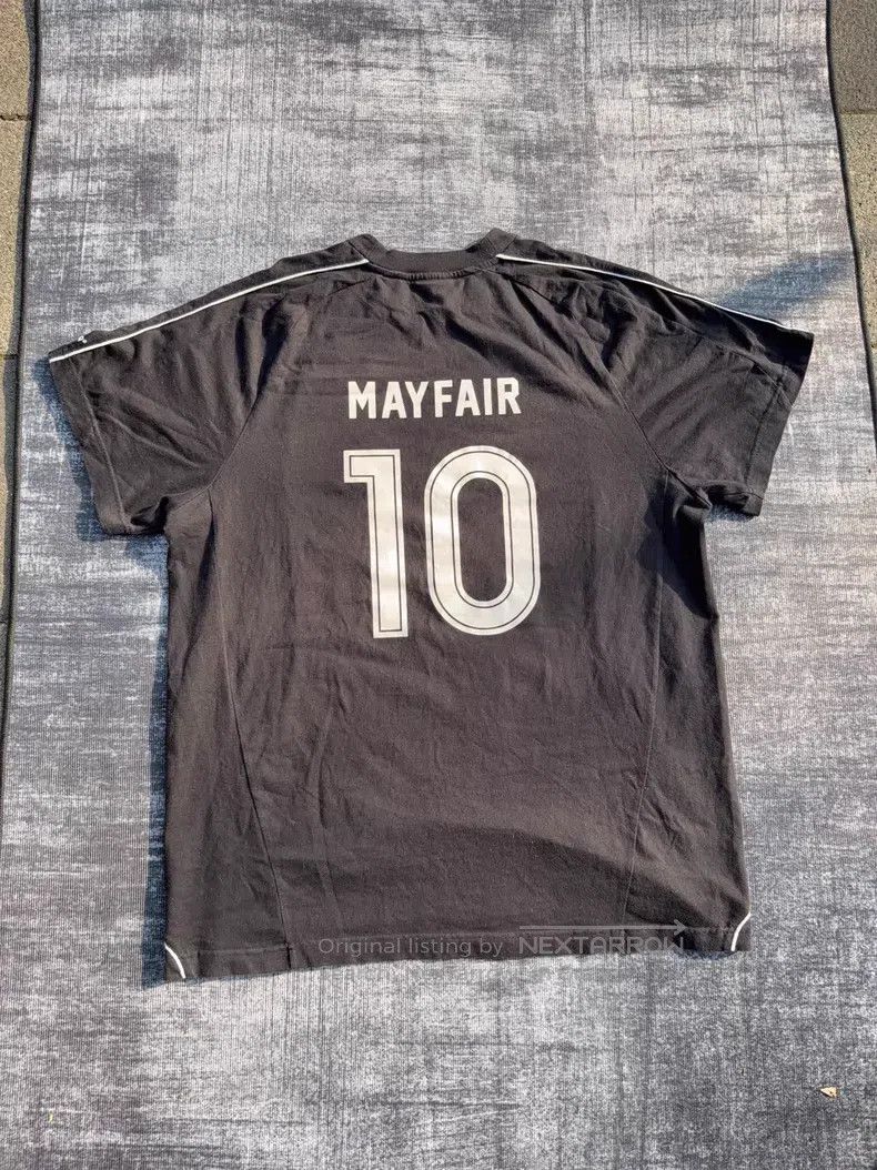 Balenciaga Balenciaga Black Manchester United Short Sleeve Size US S / EU 44-46 / 1 - 2 Thumbnail