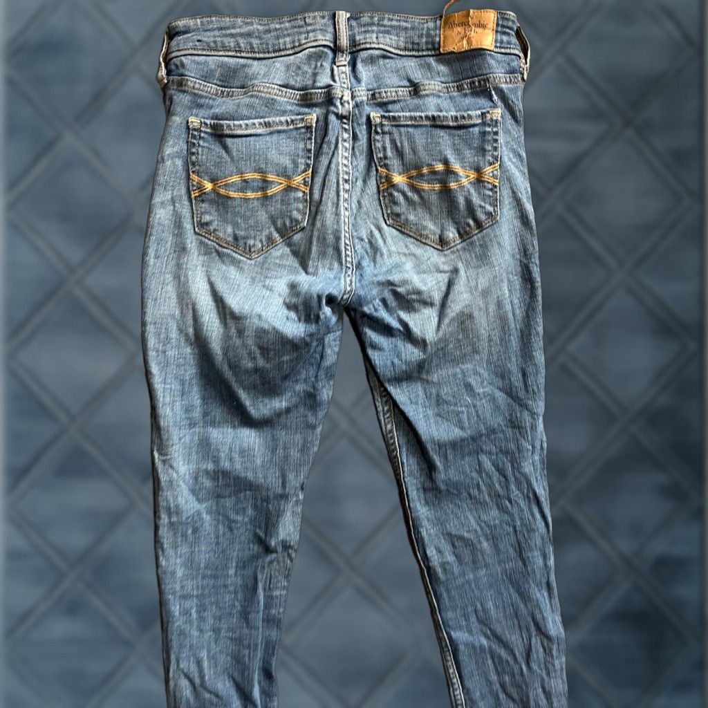 Abercrombie & Fitch Abercrombie & Fitch Womens Jeans 2 Regular Size 2L 26/33 Blue Super Skinny Denim Cotton Pockets 30in Inseam Size 26" / US 2 / IT 38 - 1 Thumbnail