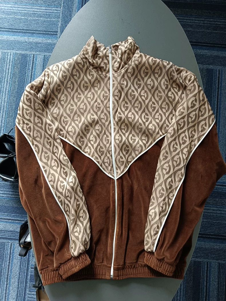 Gucci Gucci Full printed logo stitching jacket 2504-Nextarrow Size US S / EU 44-46 / 1 - 1 Thumbnail