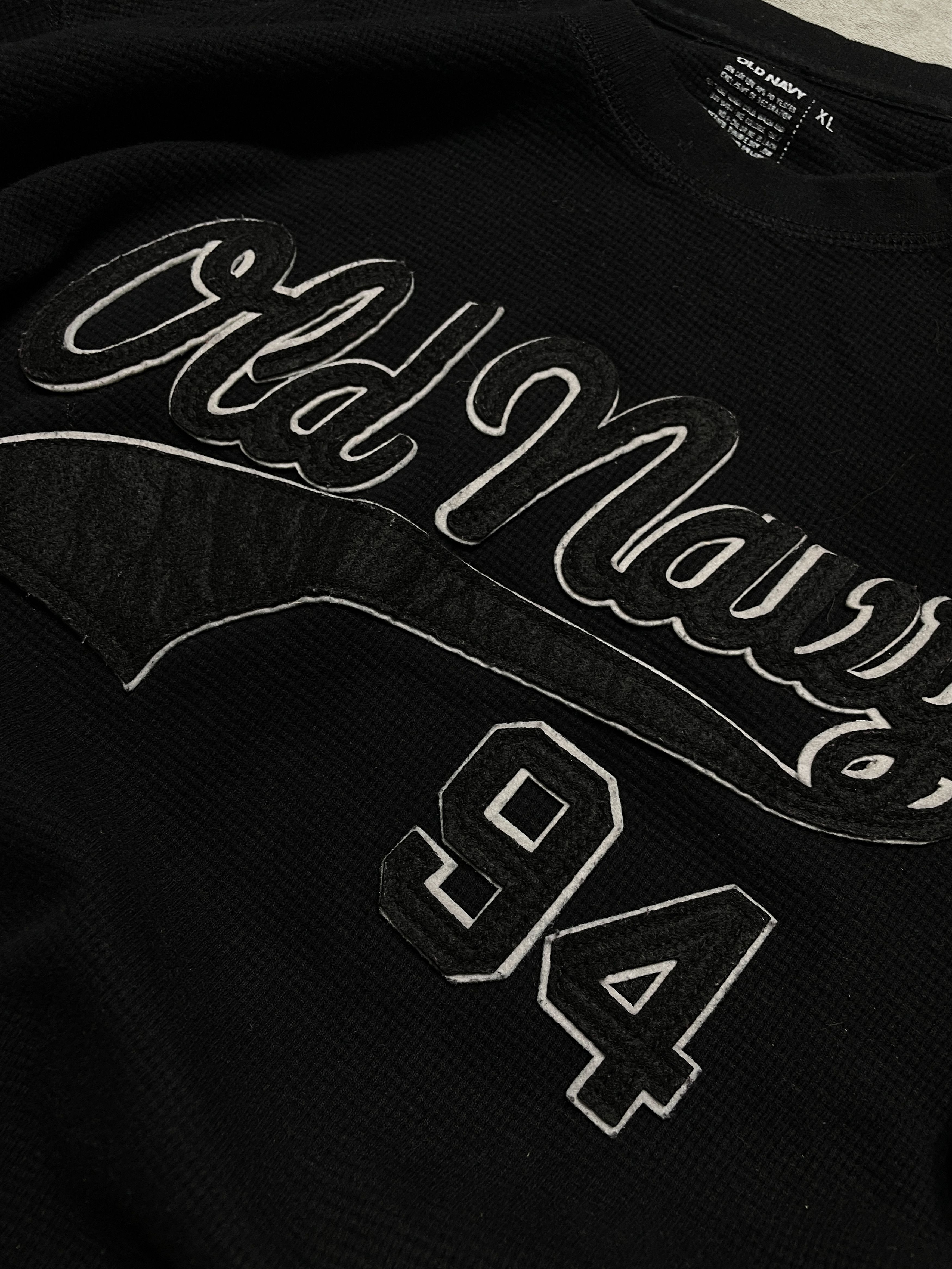 Old Navy RARE Old Navy Black Spellout Sweatshirt Crewneck Size US XL / EU 56 / 4 - 6 Thumbnail