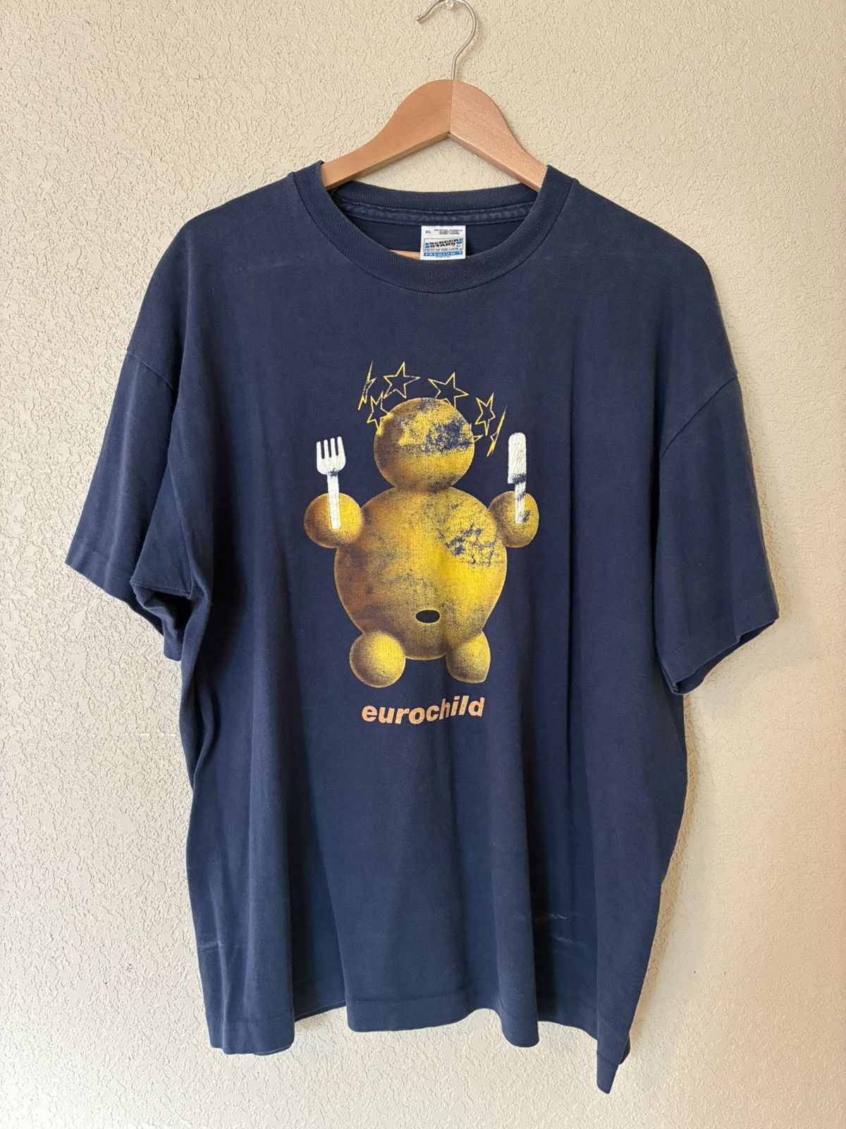 Vintage Vintage Massive Attack “Eurochild” T-Shirt Size US XL / EU 56 / 4 - 1 Thumbnail