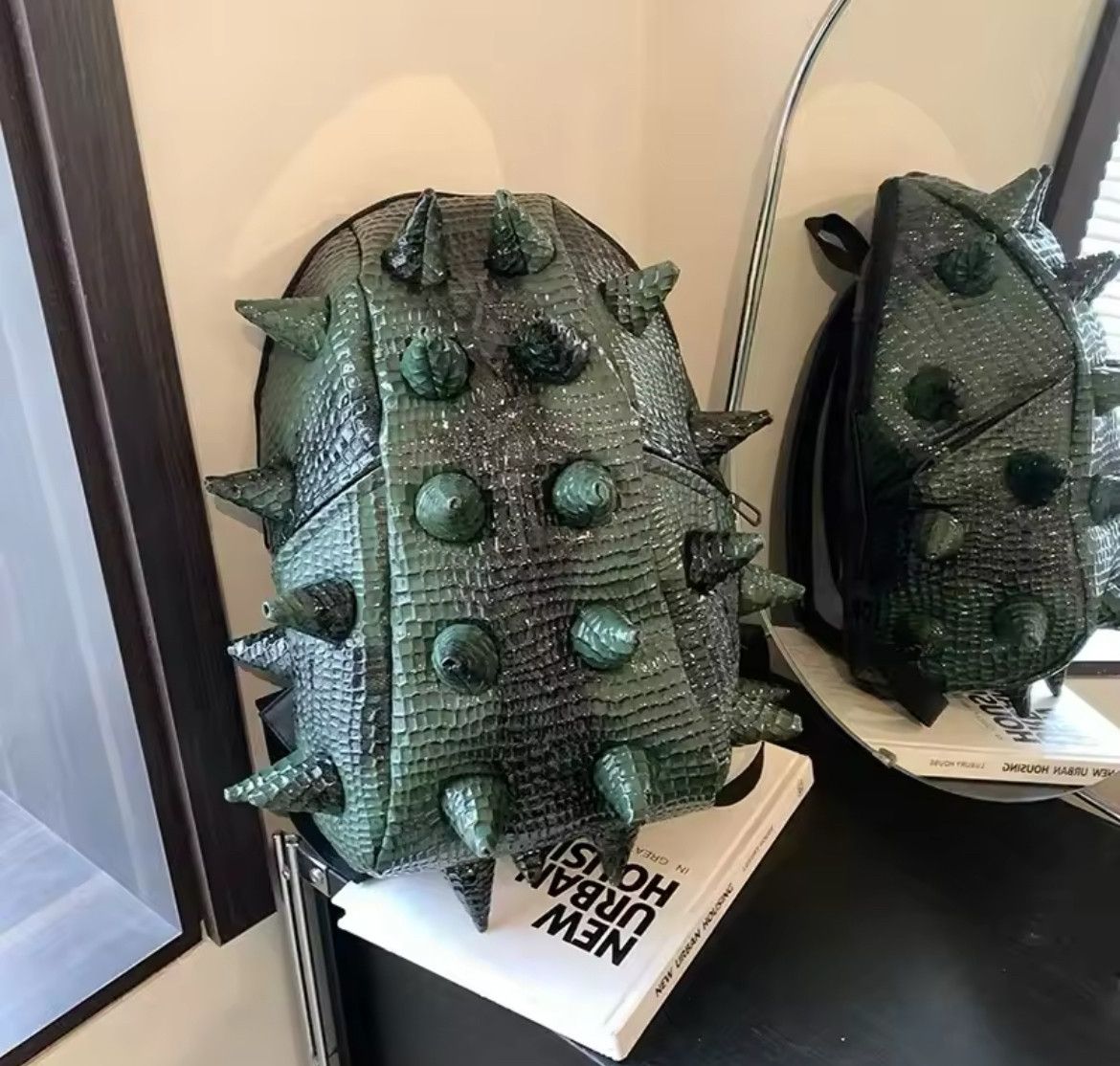 Japanese Brand × Vintage Hedgehog Shape PU Backpacks Size ONE SIZE - 4 Thumbnail