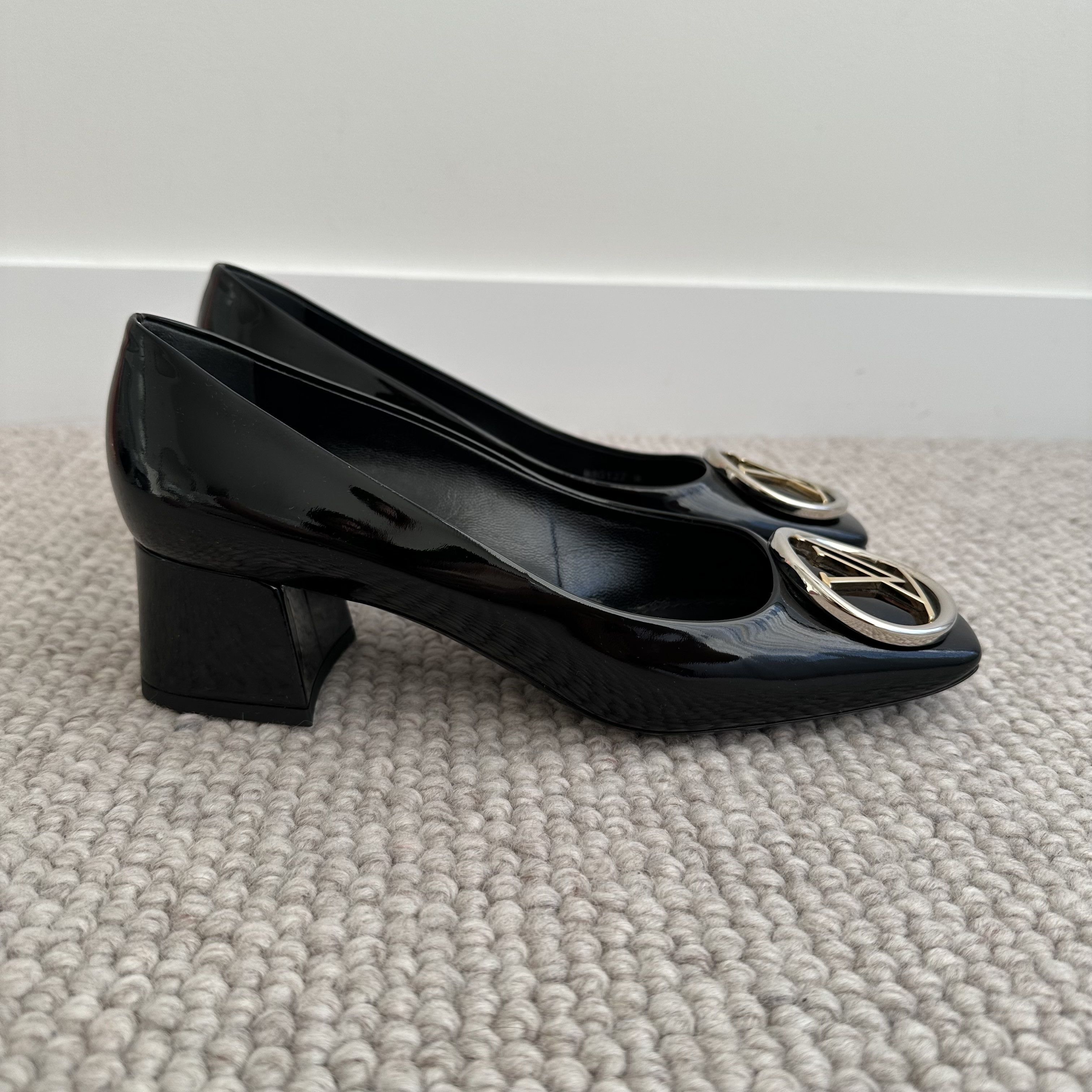 Louis Vuitton LOUIS VUITTON Madeleine heels Size US 8.5 / IT 38.5 - 7 Thumbnail
