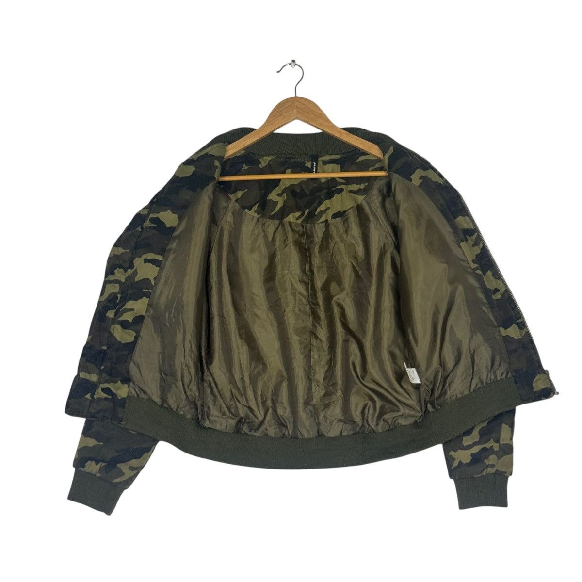 Japanese Brand Jade's Camouflage Bomber Jacket Size US S / EU 44-46 / 1 - 12 Thumbnail