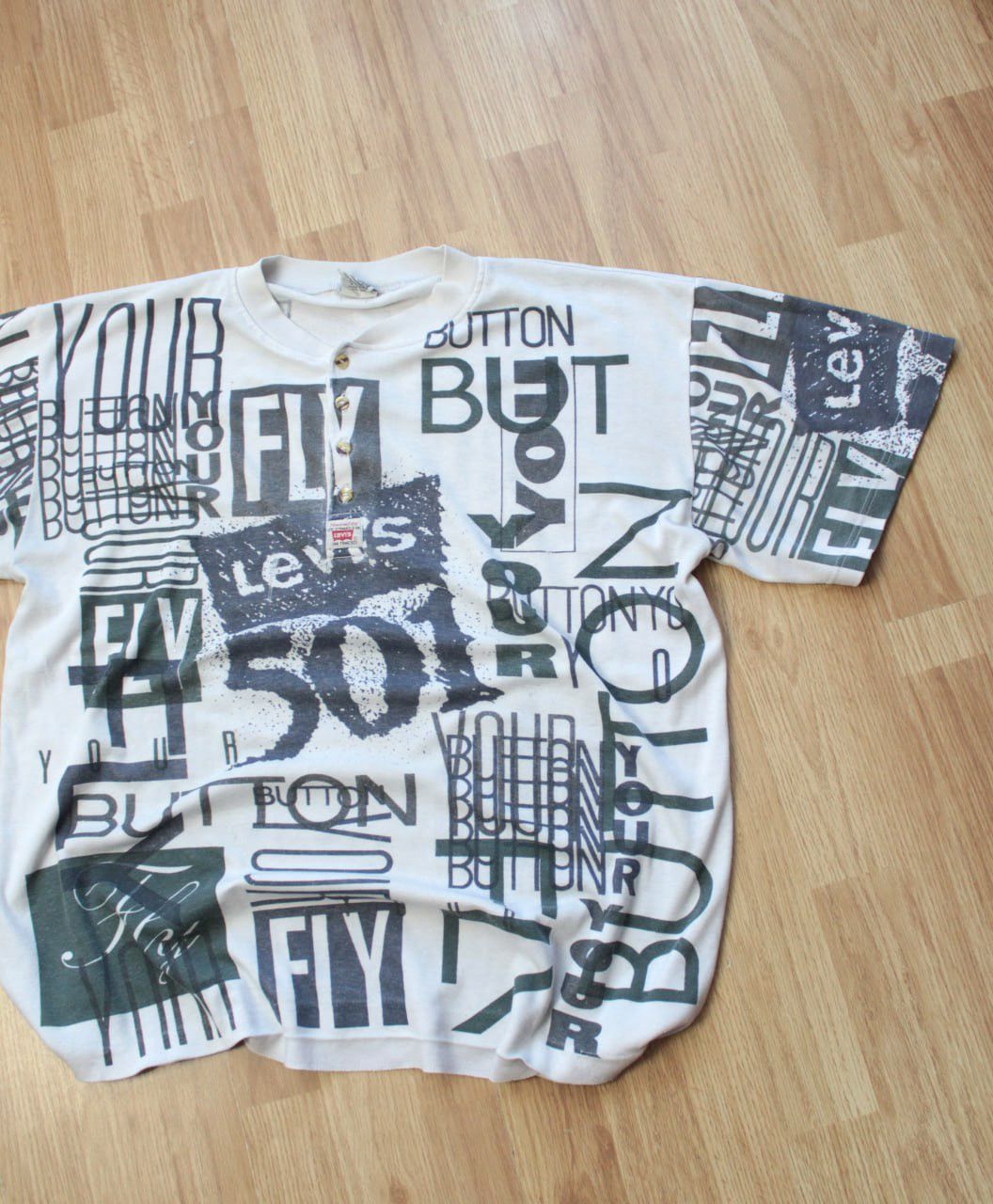 Levi's 🔥 Levi’s 501 All Over Print Vintage USA T Shirt 90s Size US XL / EU 56 / 4 - 2 Thumbnail