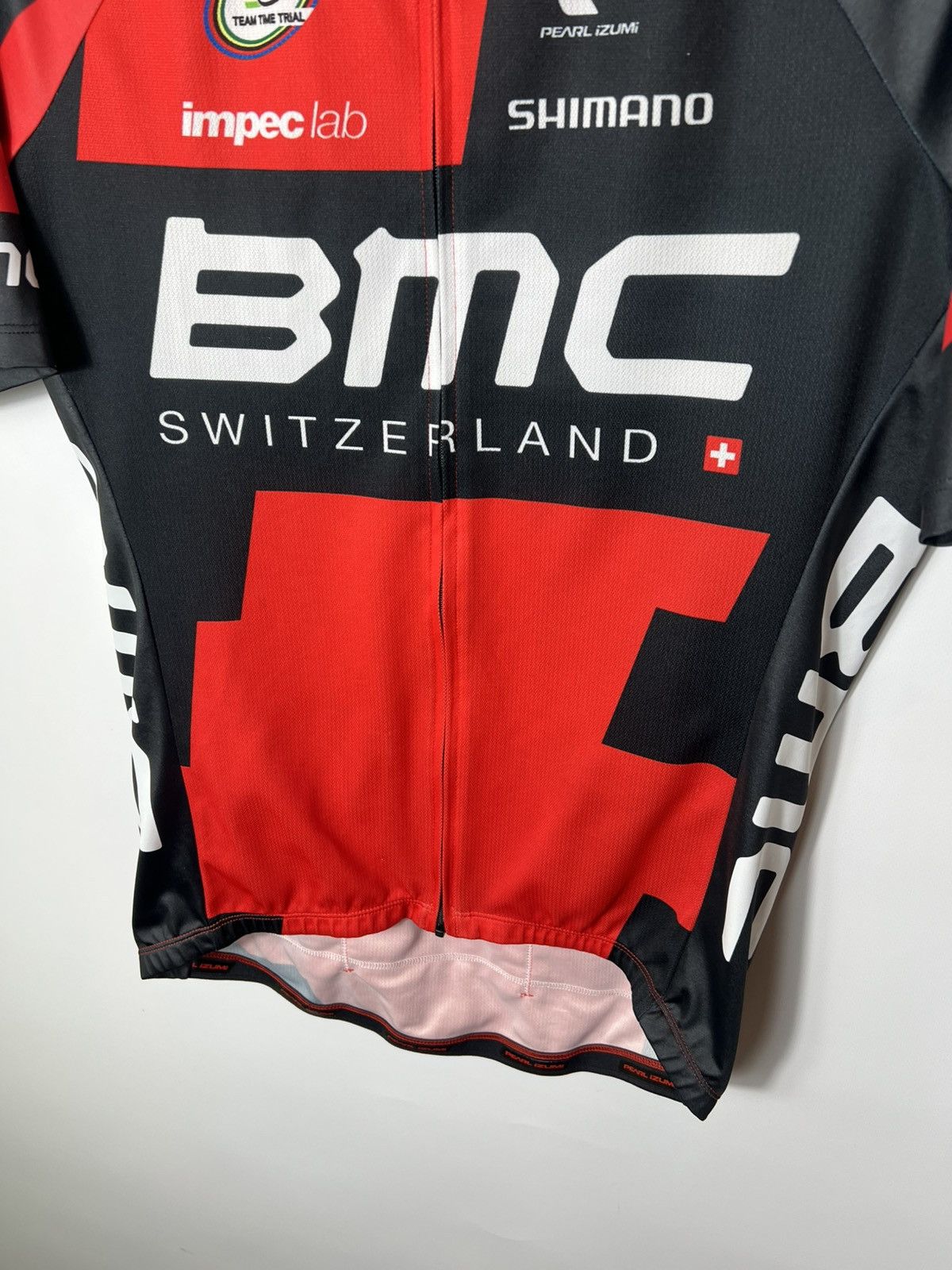 PEARL iZUMi BMC Pro Cycling Pearl Izumi Mens Racing Jersey Team Apparel Size US M / EU 48-50 / 2 - 3 Thumbnail