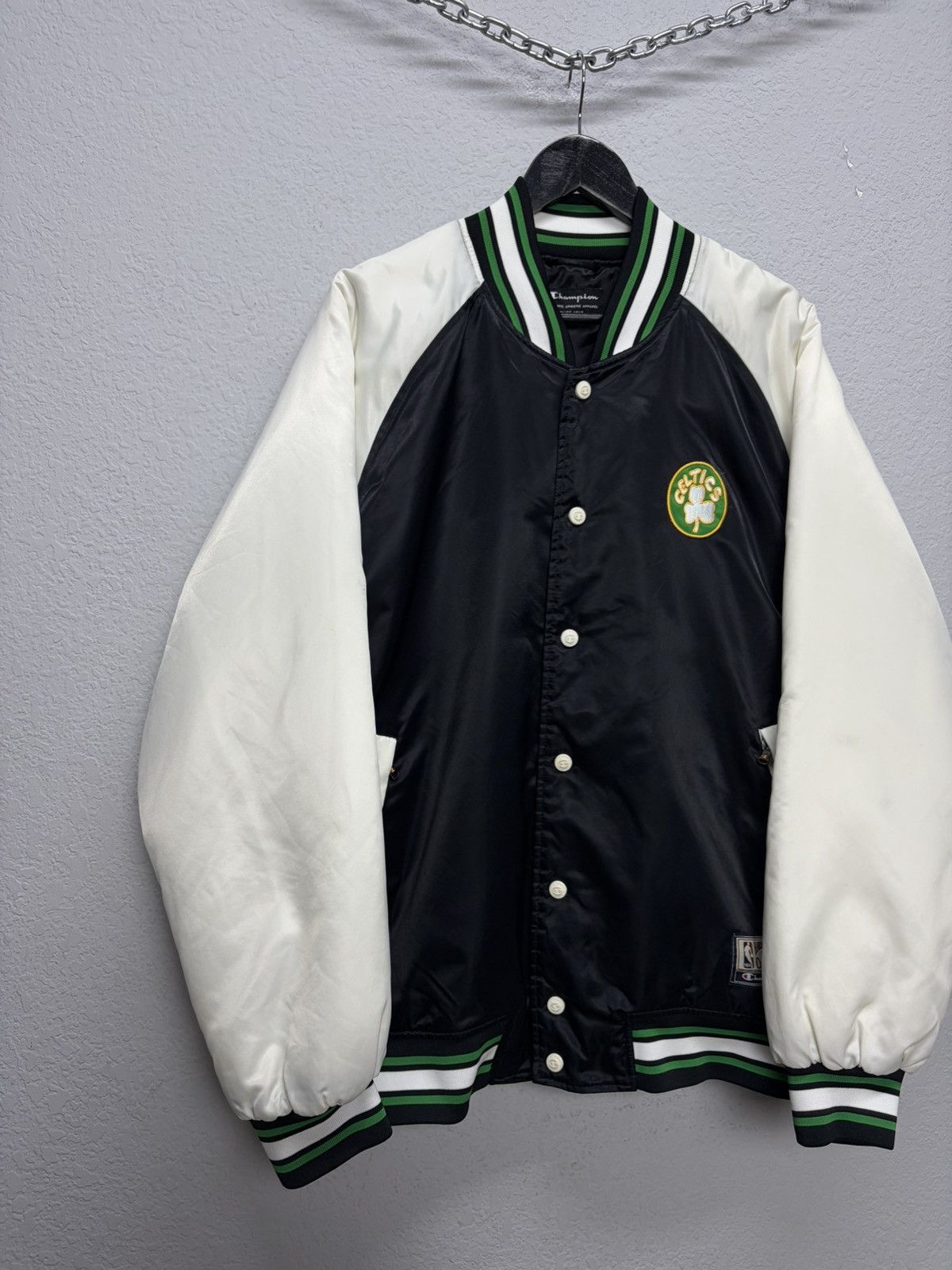 NBA VTG Champion x NBA Boston Celtics Black & White Satin Bomber Size US L / EU 52-54 / 3 - 4 Thumbnail