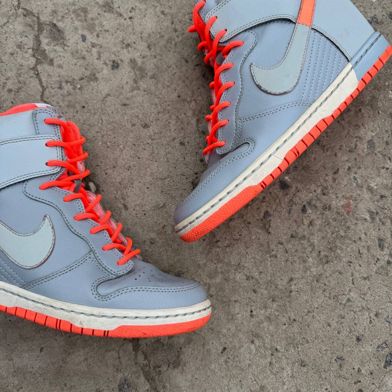 Nike VTG Women’s Nike WMNS Dunk Sky Hi Essential Ultra Rare 38 Size US 8 / IT 38 - 11 Thumbnail