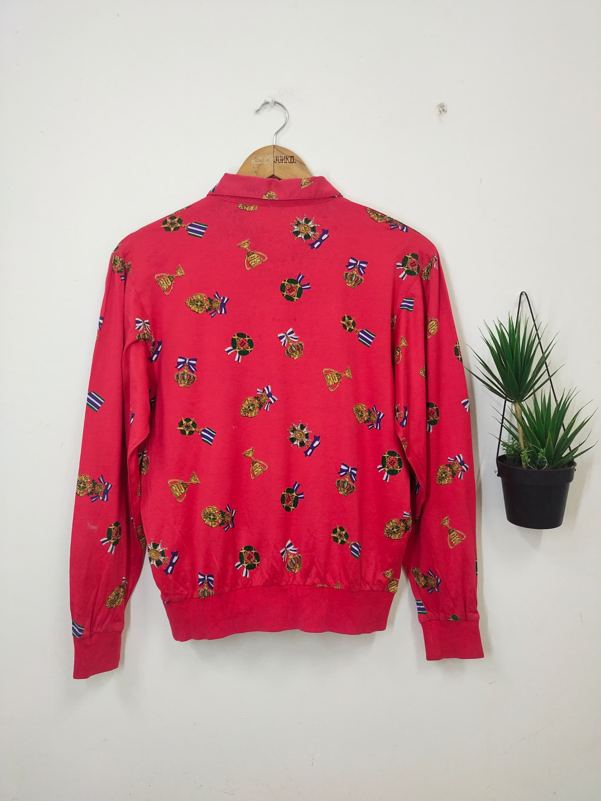 Givenchy Vintage Givenchy Play luxury full printed collar t shirt Size L / US 10 / IT 46 - 5 Thumbnail