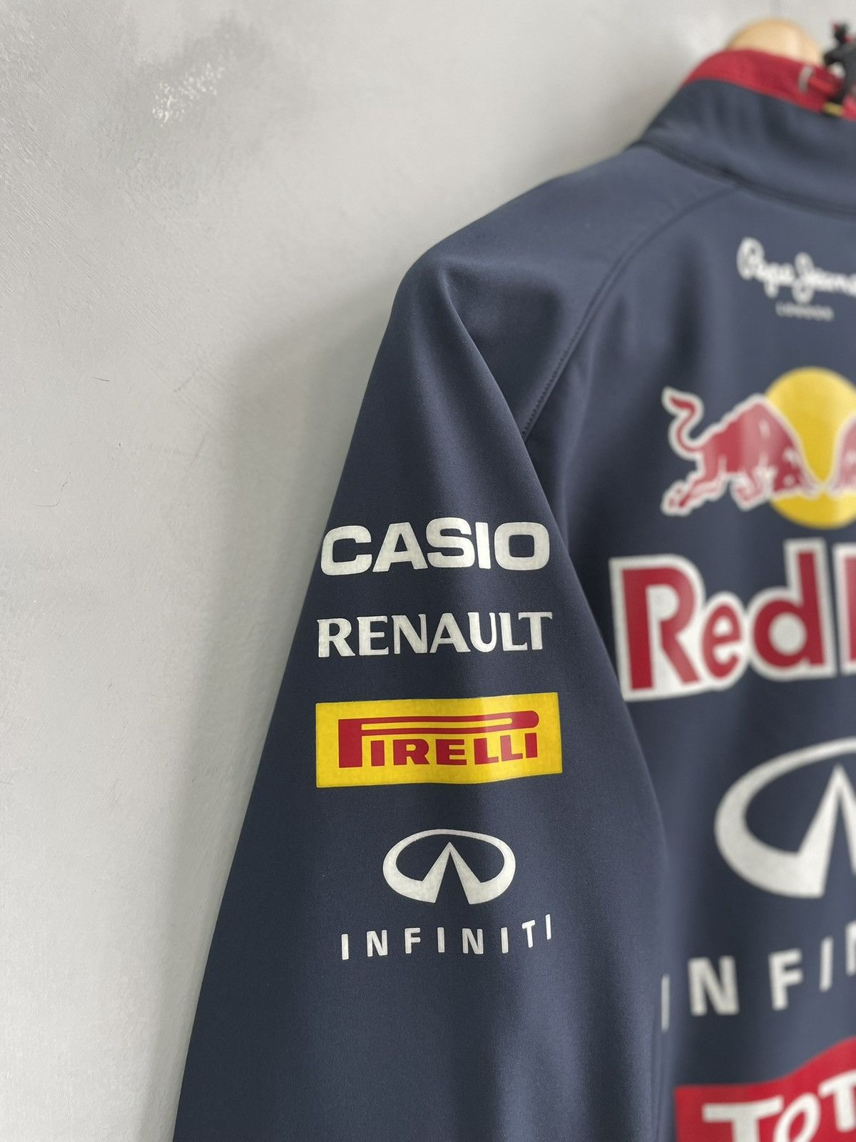 Pepe Jeans Pepe Jeans Red Bull Racing Jacket Y2K Soft Shell formula1 Size US S / EU 44-46 / 1 - 16 Thumbnail