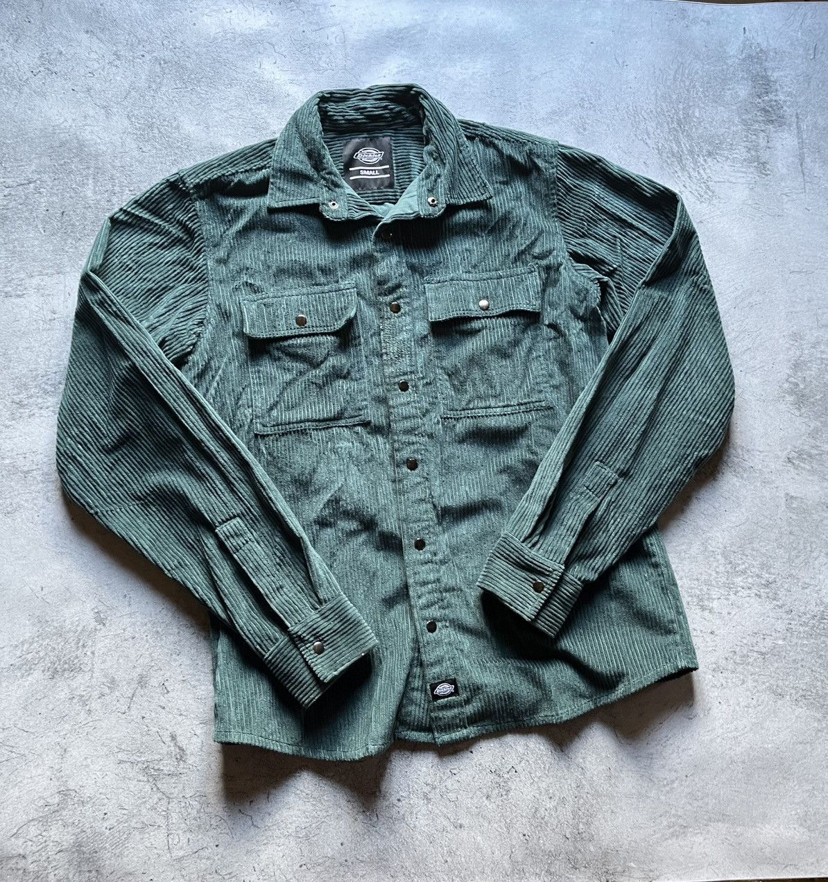 Dickies 💂🏻‍♀️Dickies velvet shirt💂🏻‍♀️ Size US S / EU 44-46 / 1 - 1 Thumbnail