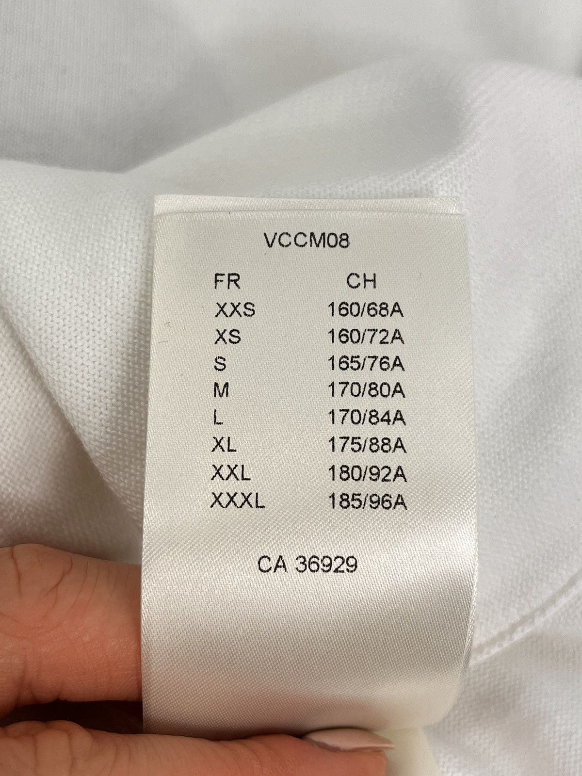 Louis Vuitton PINK LOGO T-SHIRT Size US L / EU 52-54 / 3 - 10 Thumbnail