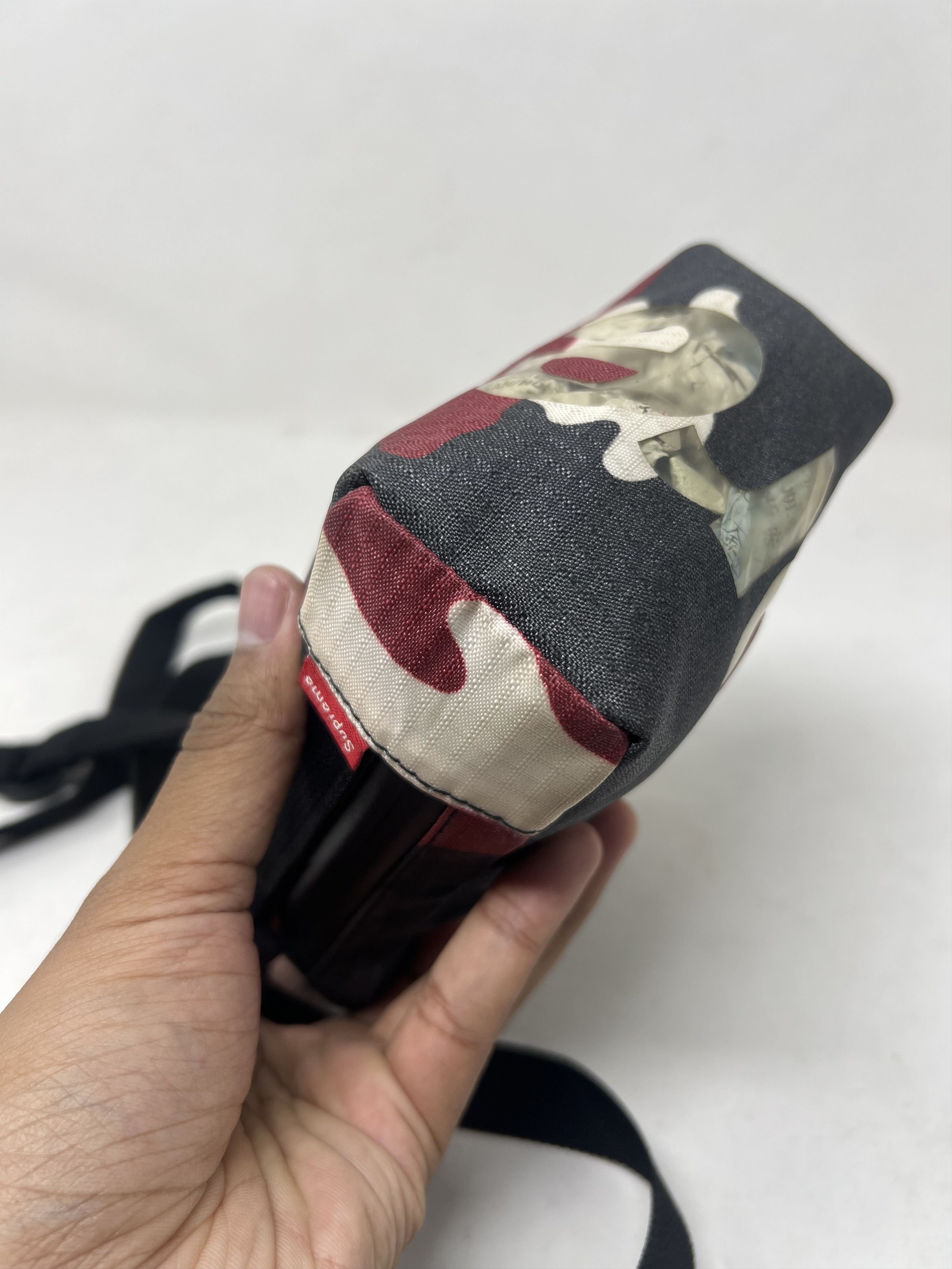 Supreme Supreme Neck Pouch Camo Size ONE SIZE - 9 Thumbnail