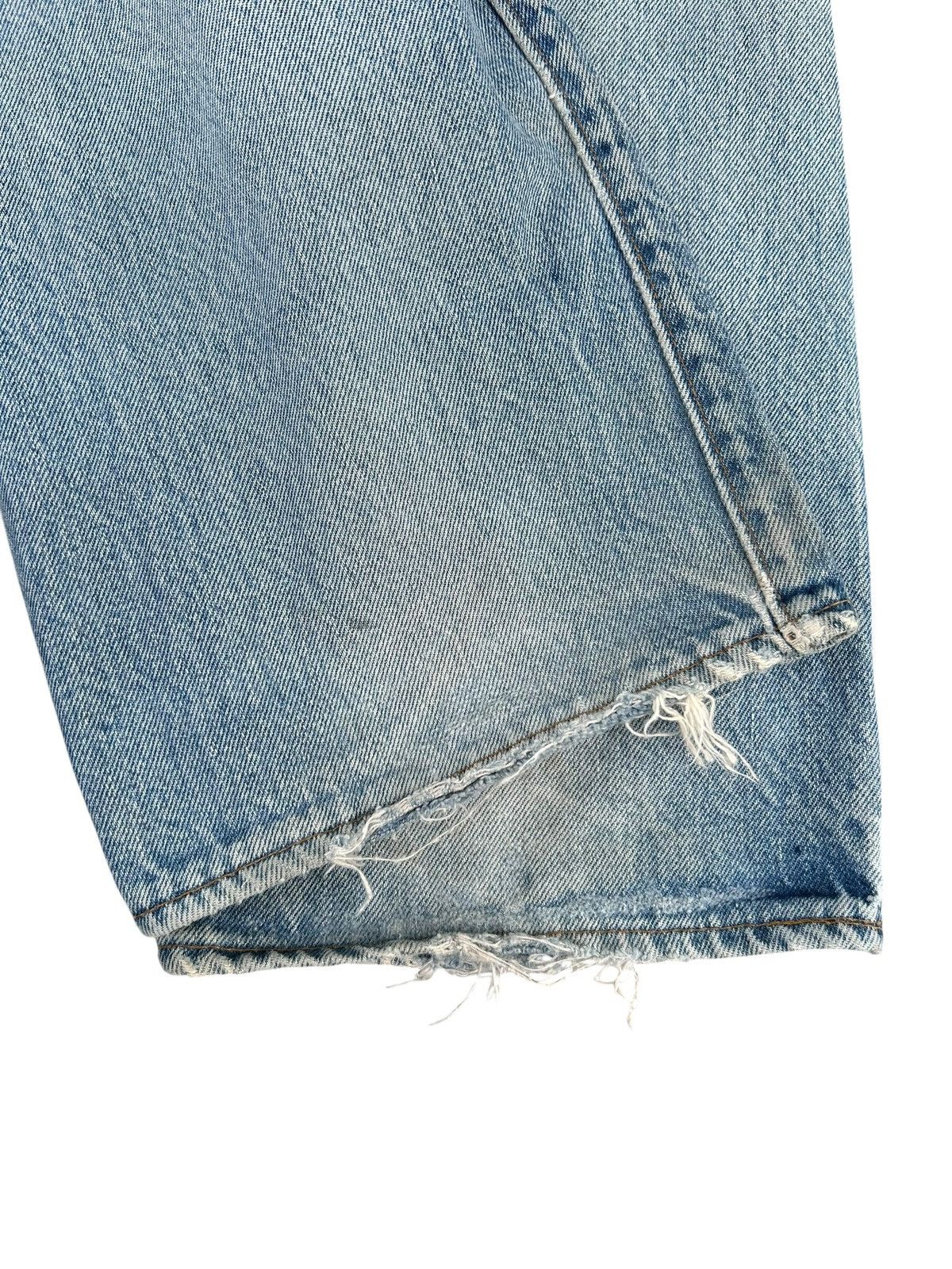 Levi's 80's THRASHED Levi's 524 Reconstructed Repair Denim Size US 34 / EU 50 - 14 Thumbnail