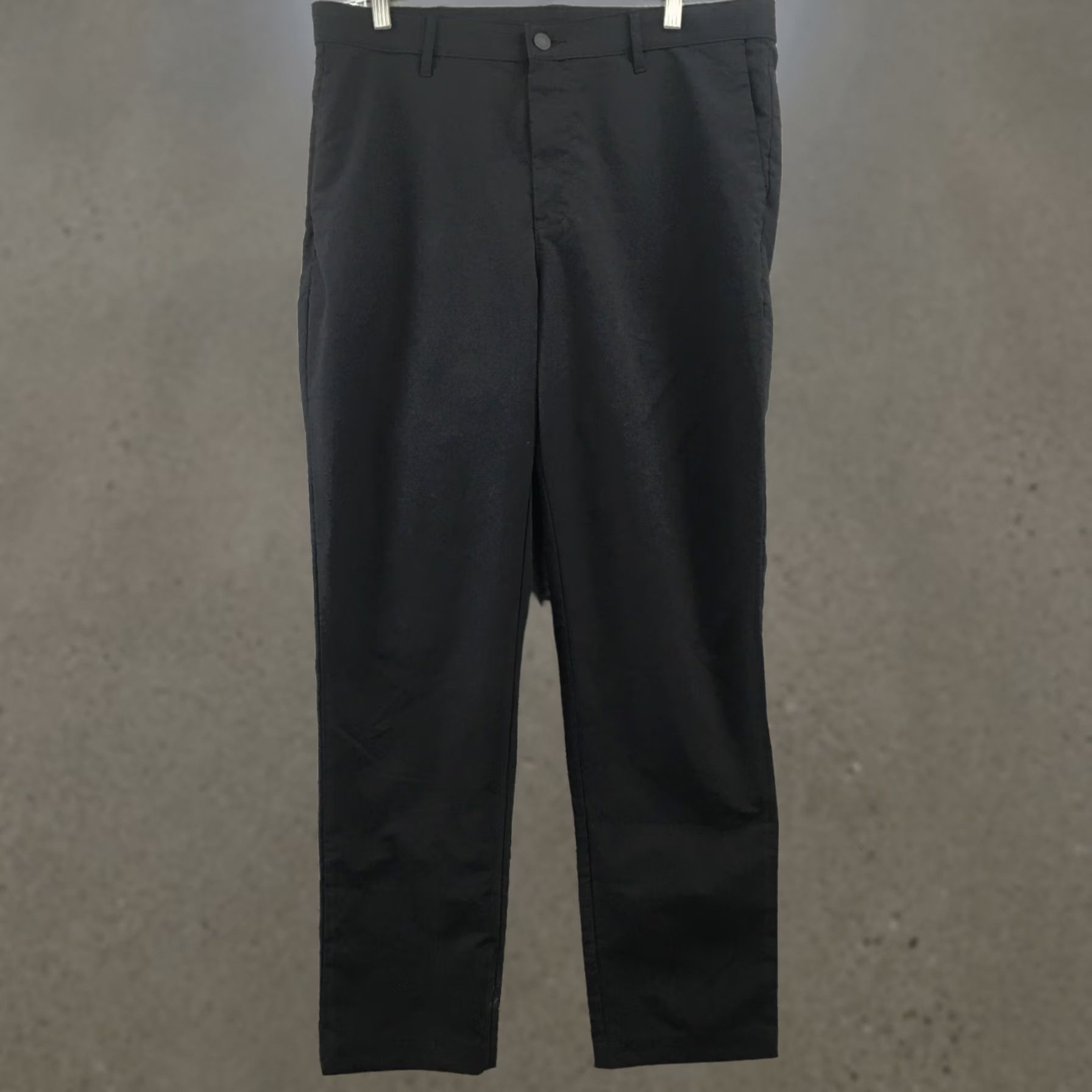 Banana Republic Banana Republic Chino Pants Mens 36 Black 36X30 Regular Zip Fly Casual Workwear Size US 36 / EU 52 - 1 Thumbnail