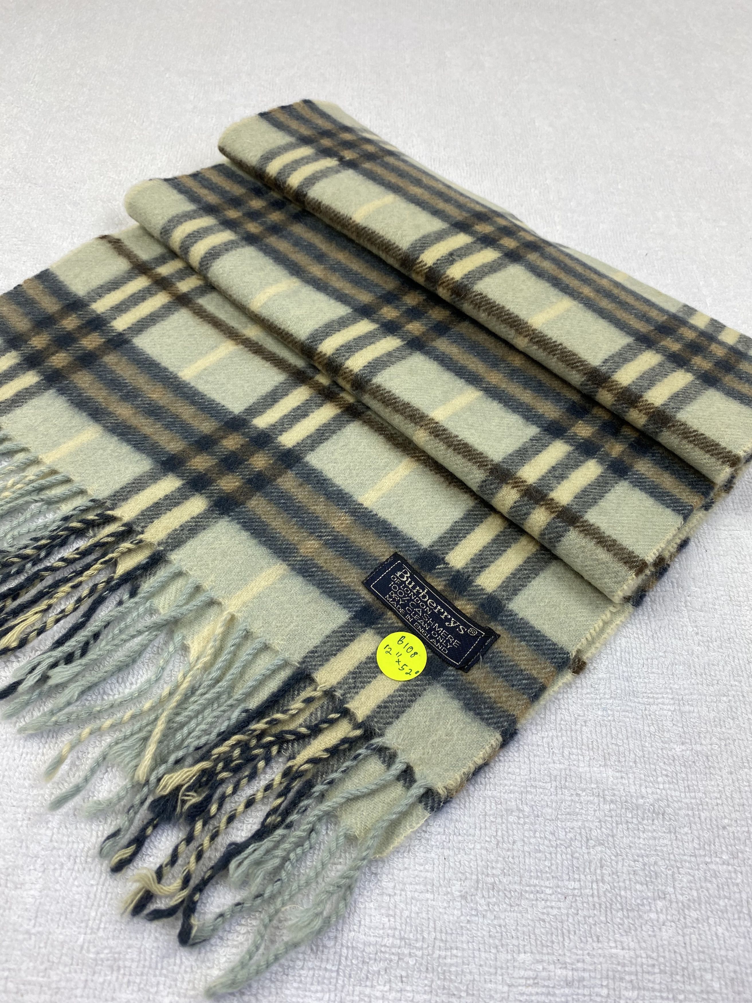 Burberry Burberry Cashmere Scarf / Muffler / Neckwear Size ONE SIZE - 2 Thumbnail