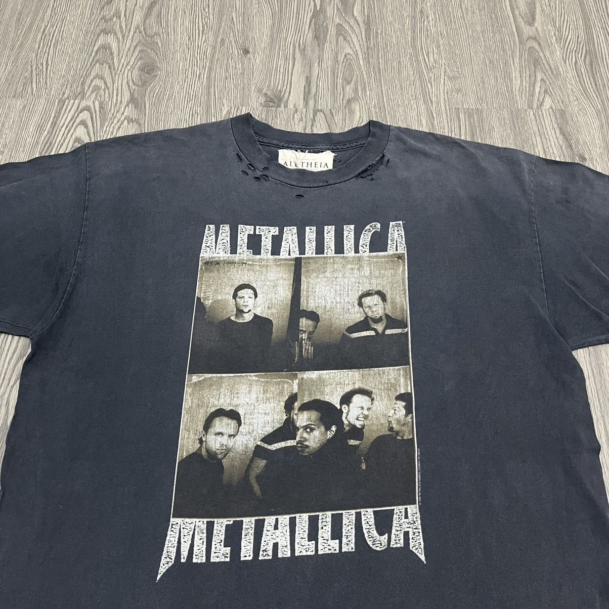 Band Tees Metallica 1999 Tour with Fans ALETHEIA COLLECTIVE Size US XL / EU 56 / 4 - 2 Thumbnail