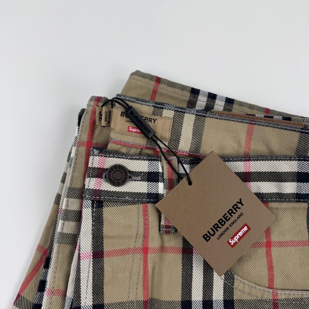 Burberry × Supreme Supreme x Burberry nova check denim trousers DSWT (SS22) Size US 32 / EU 48 - 4 Thumbnail