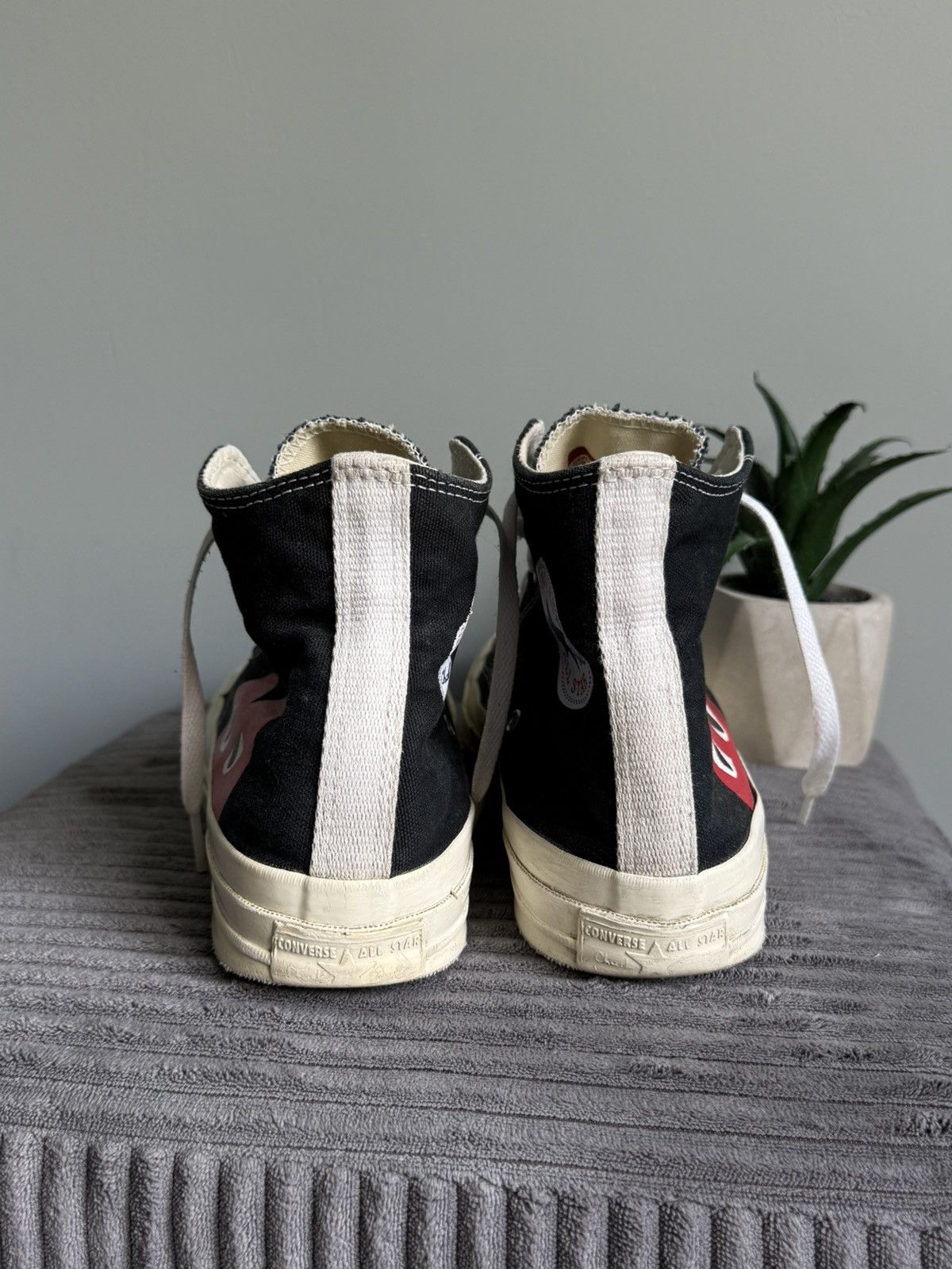 Comme des Garcons PLAY × Converse Converse x Comme des Garcons Play Sneakers Size US 7 / EU 40 - 6 Thumbnail