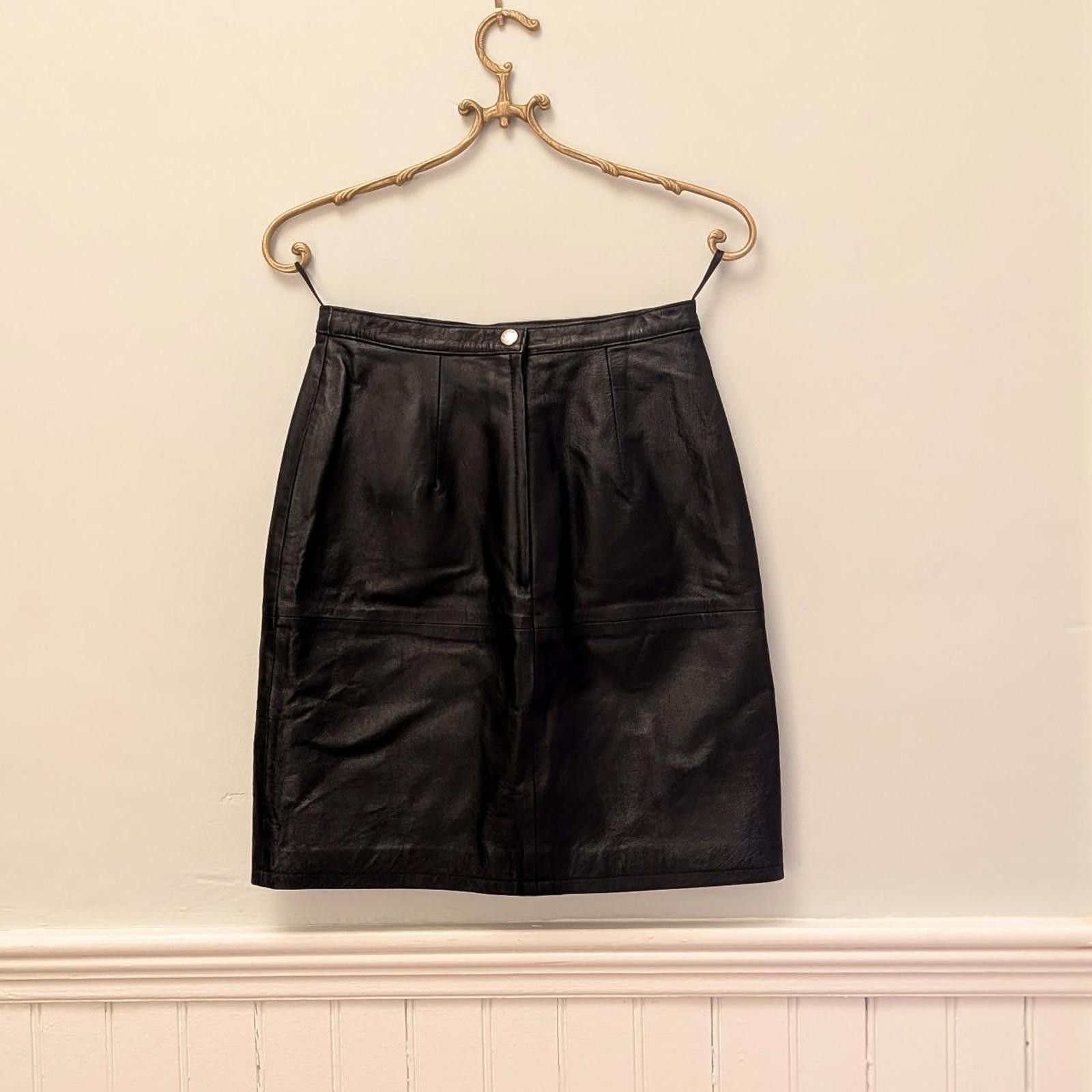 Other Vintage Newport News leather pencil mini skirt. Size 27" / US 4 / IT 40 - 1 Thumbnail