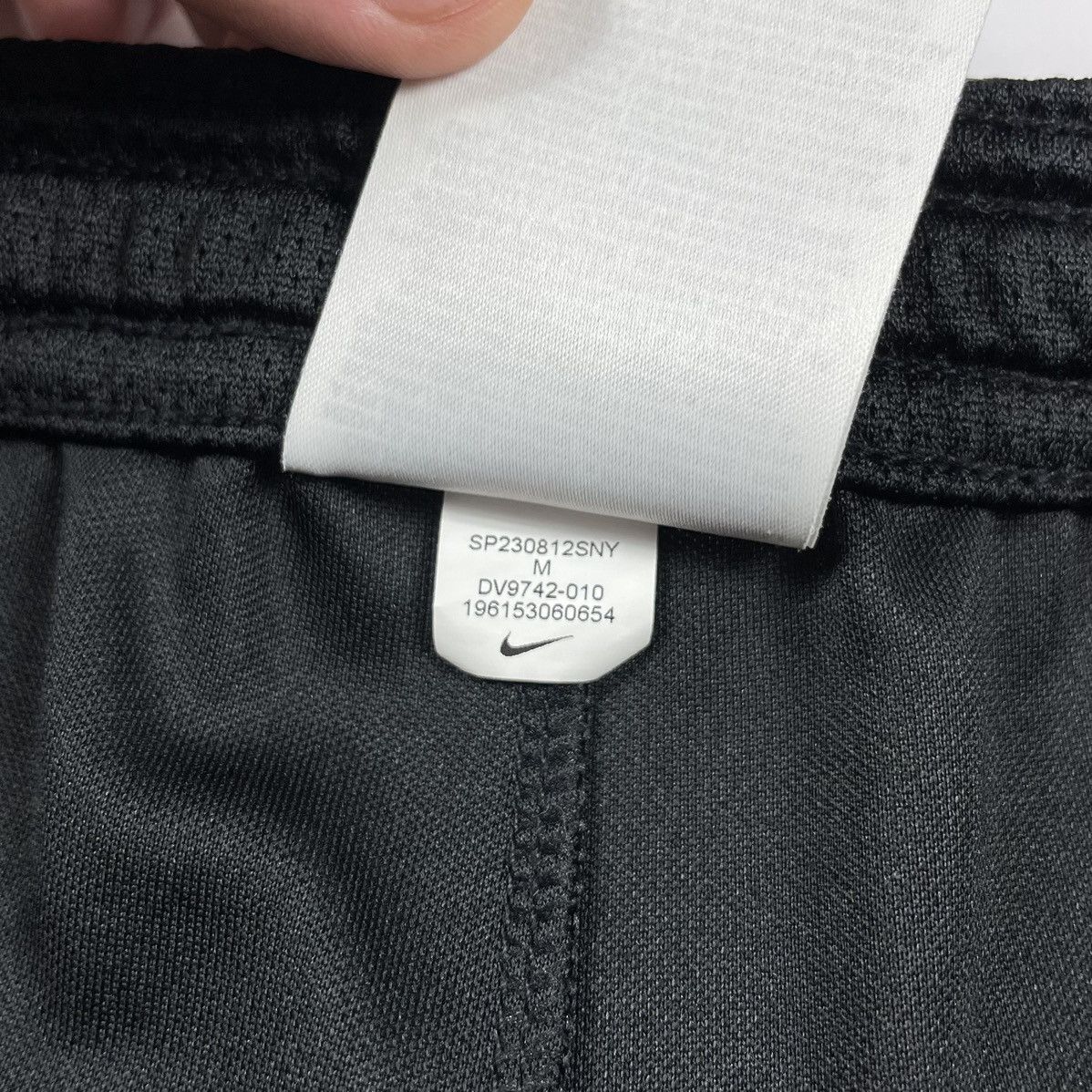 Nike Nike dri-fit Shorts Swoosh Size US 34 / EU 50 - 9 Thumbnail