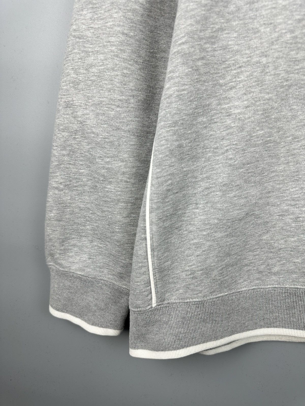 Nike Nike Big Center Swoosh Logo Sweatshirt Crewneck Y2K Vintage Size US L / EU 52-54 / 3 - 4 Thumbnail