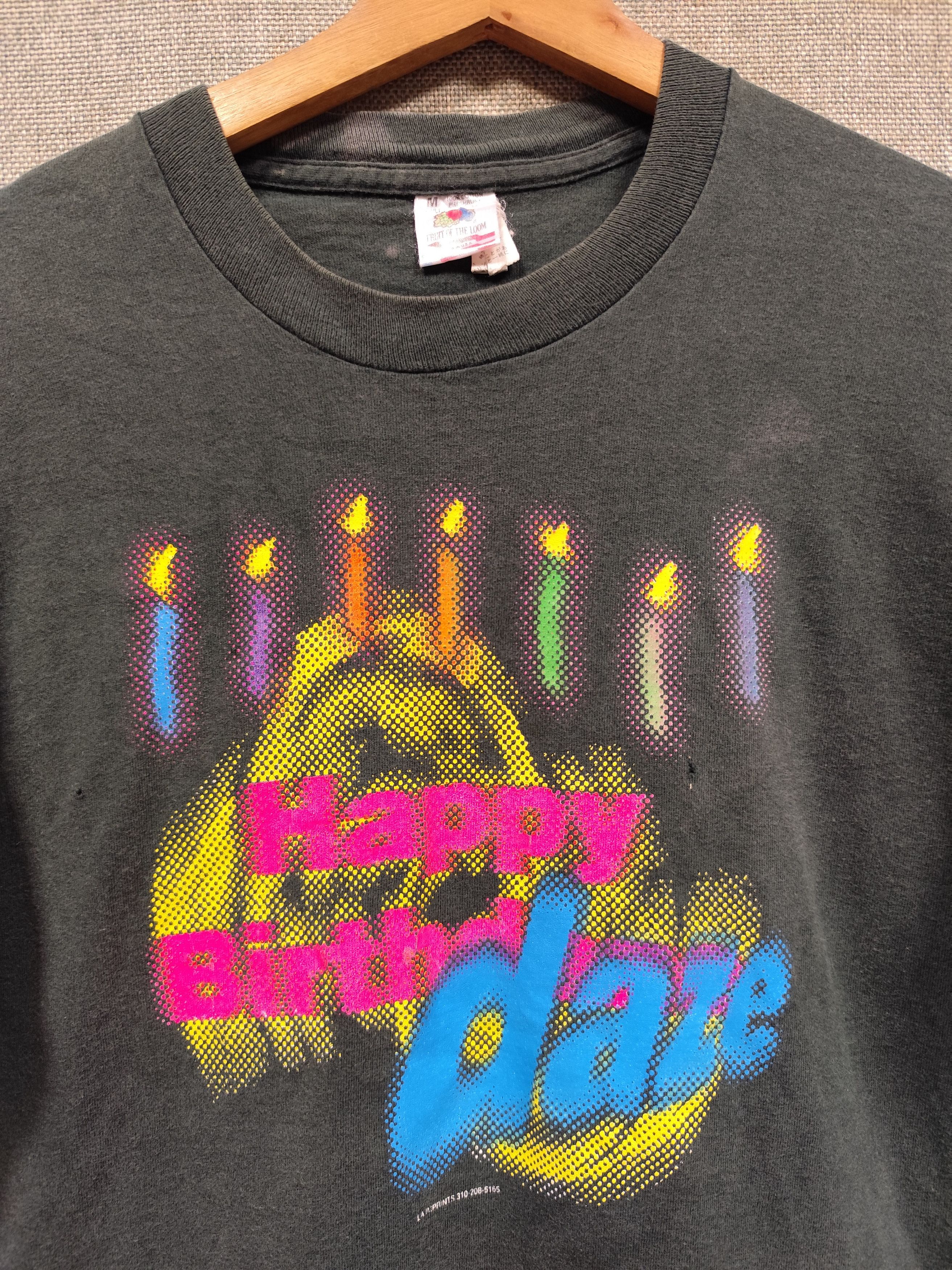 Fruit Of The Loom × Vintage Vintage 90s t shirt happy birth daze Size US M / EU 48-50 / 2 - 2 Thumbnail