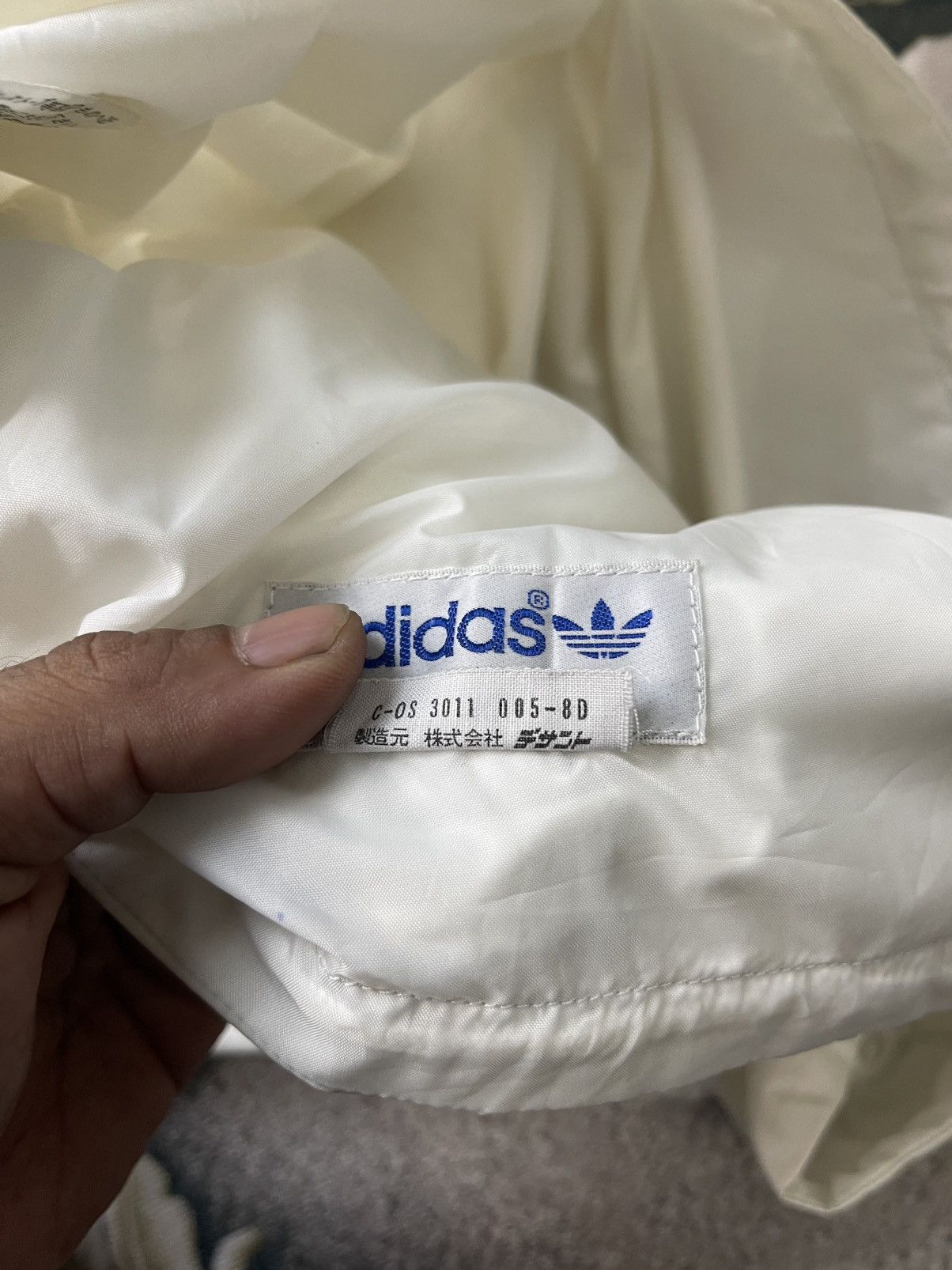 Adidas Vintage Adidas Windbreaker Hoodie Streetwear Size US M / EU 48-50 / 2 - 11 Thumbnail