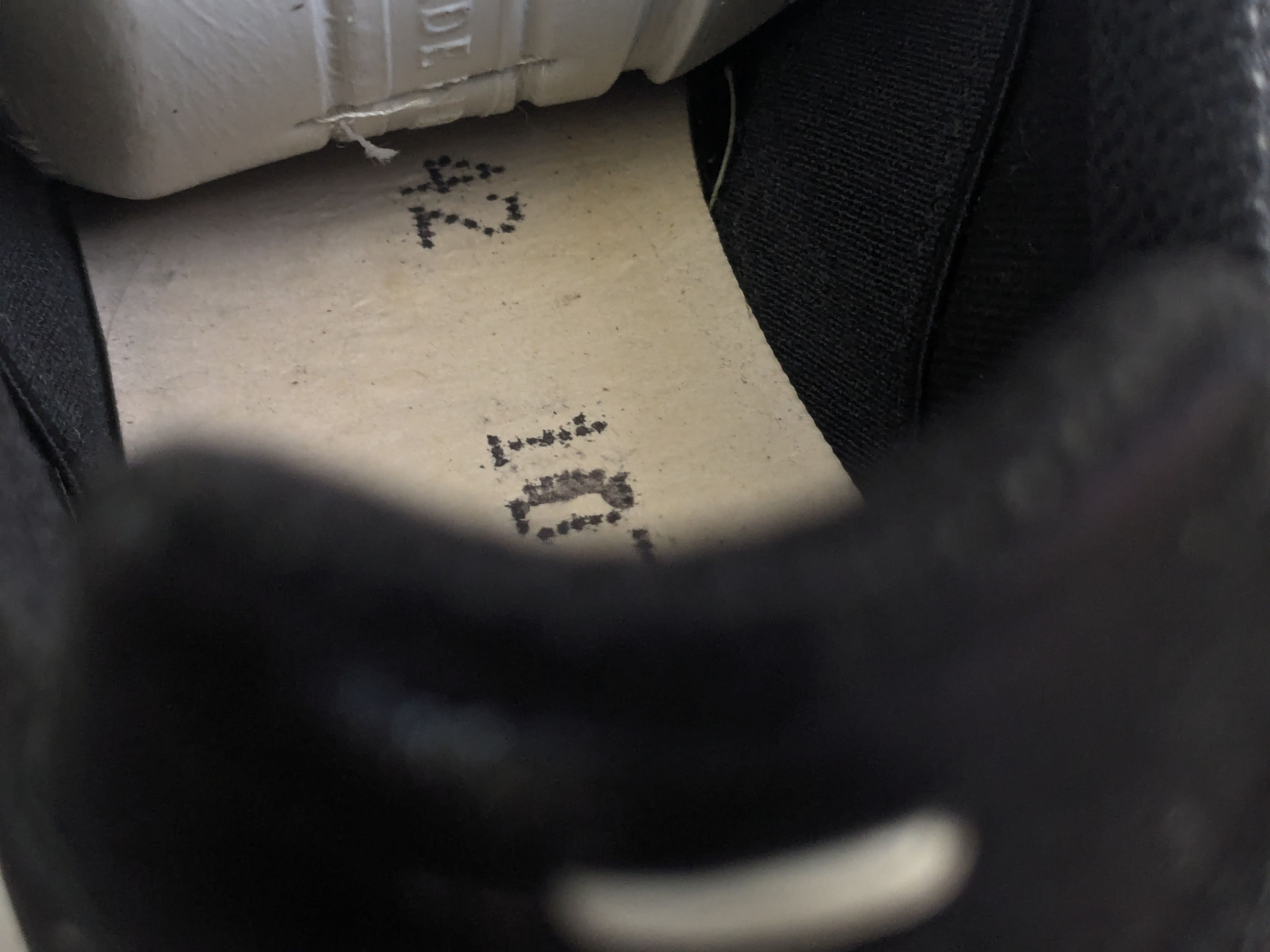 Maison Margiela Maison Margiela GAT Replica Black Satin 9 42 Size US 10 / EU 43 - 8 Thumbnail