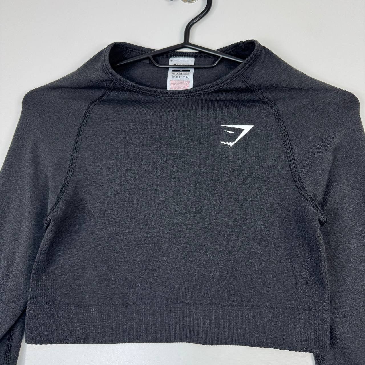 Gymshark Gymshark Black Cropped Long Sleeve Training Top Womens Sz S Size S / US 4 / IT 40 - 2 Thumbnail