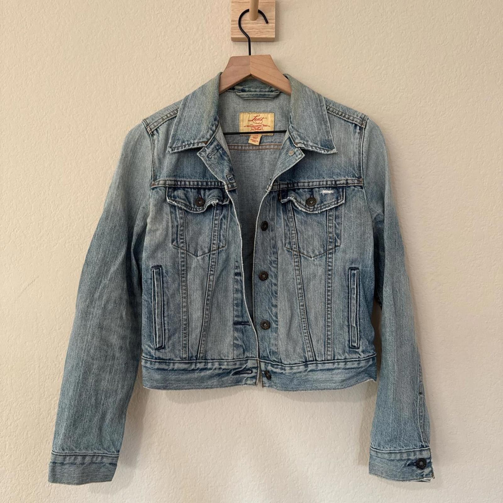 Levi's Vintage Levi’s 100% Cotton Trucker Jean Jacket Women’s S Size S / US 4 / IT 40 - 1 Thumbnail