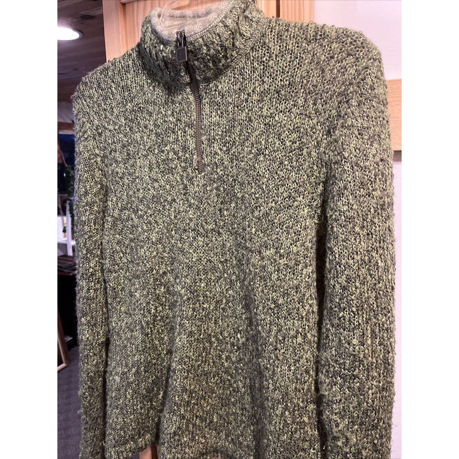 Woolrich Woolen Mills Woolrich VTG Women’s M Olive Green Wool Ramie Blend Sweater Size M / US 6-8 / IT 42-44 - 8 Thumbnail