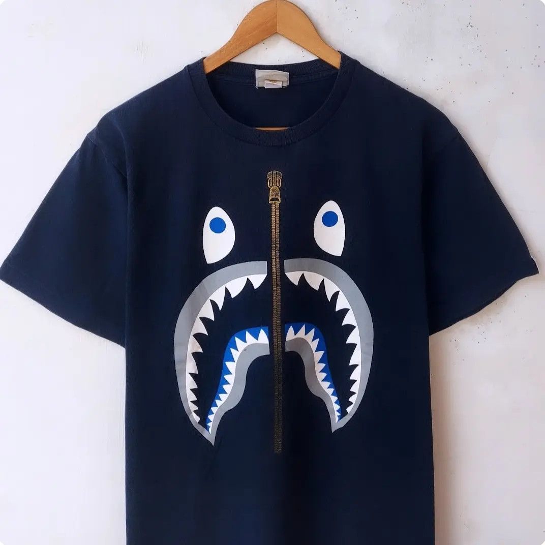 Bape BAPE SHARK ZIP NAVY TSHIRT Size US M / EU 48-50 / 2 - 2 Thumbnail