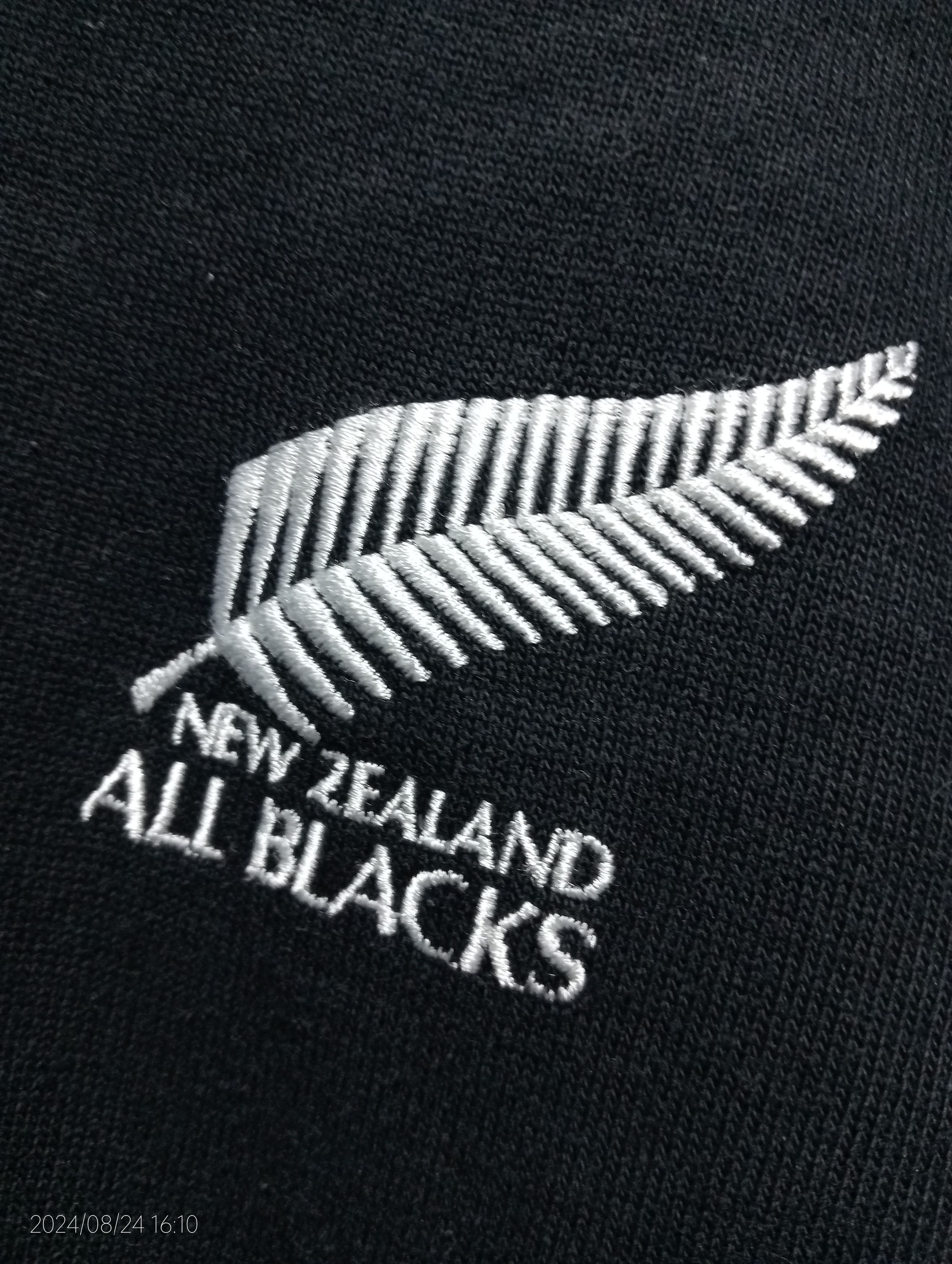 Canterbury of New Zealand VTG '90s Canterbury of New Zealand All Blacks Rugby Jersey Size US S / EU 44-46 / 1 - 4 Thumbnail
