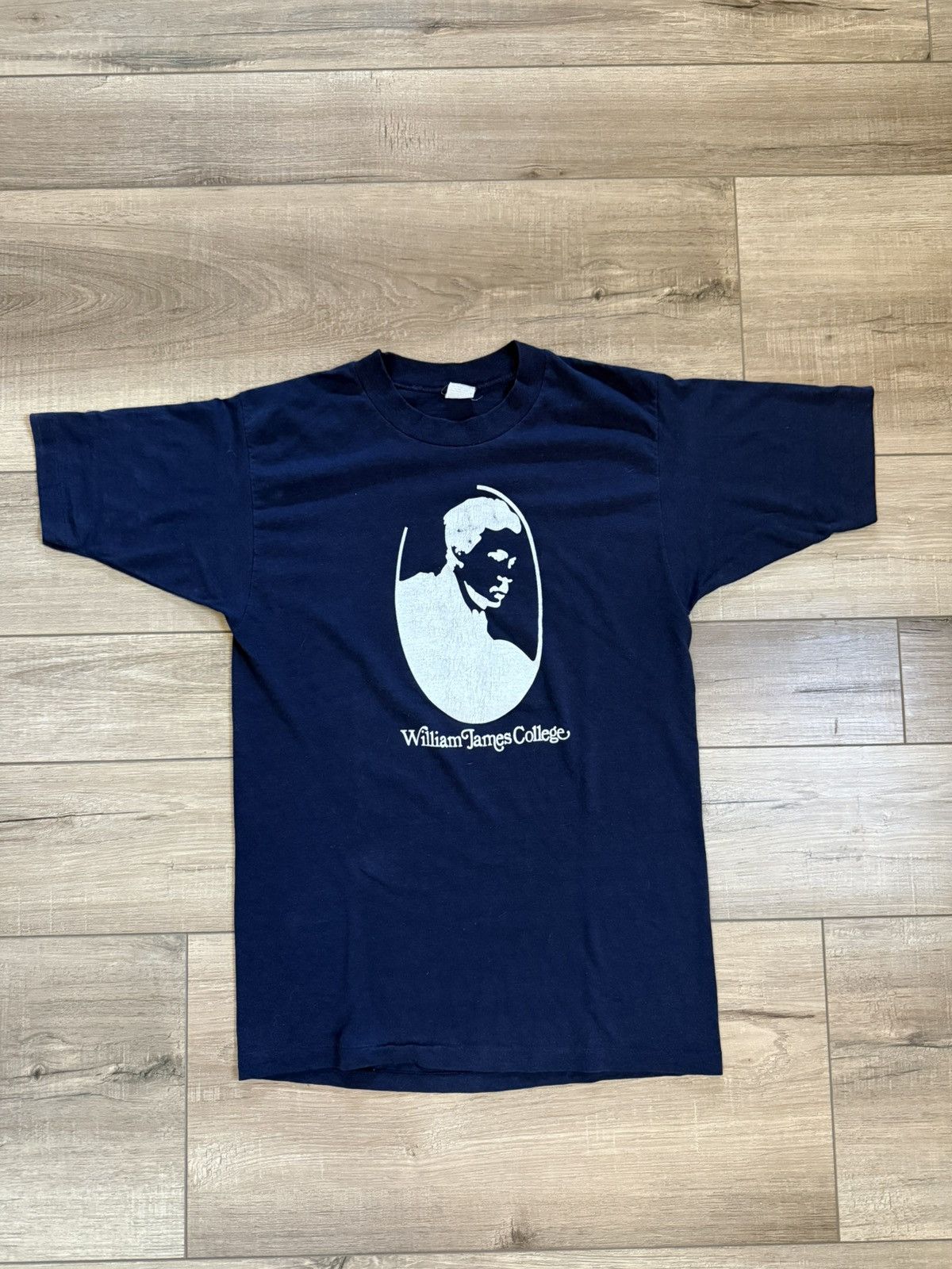Vintage 1980s William James College T-Shirt Size US M / EU 48-50 / 2 - 1 Thumbnail