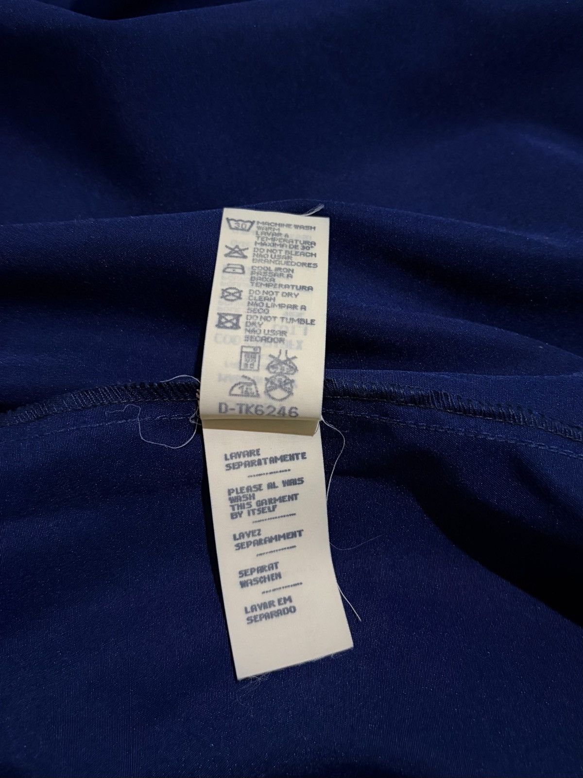 Armani VINTAGE ARMANI JEANS HIDDEN HOODIE JACKET Size US L / EU 52-54 / 3 - 7 Thumbnail