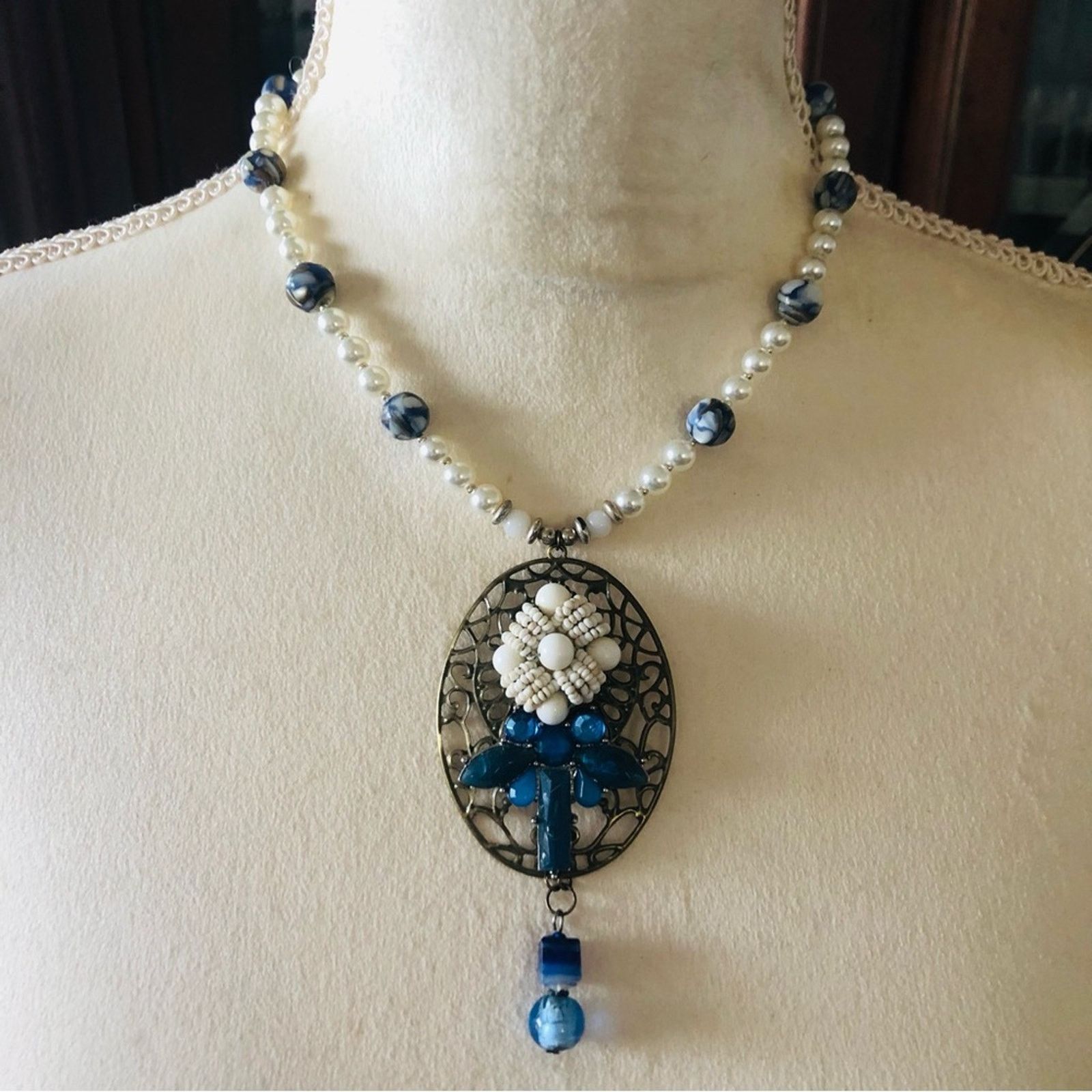 Handmade Handcrafted repurpose cal-silica pearl necklace Size ONE SIZE - 2 Thumbnail