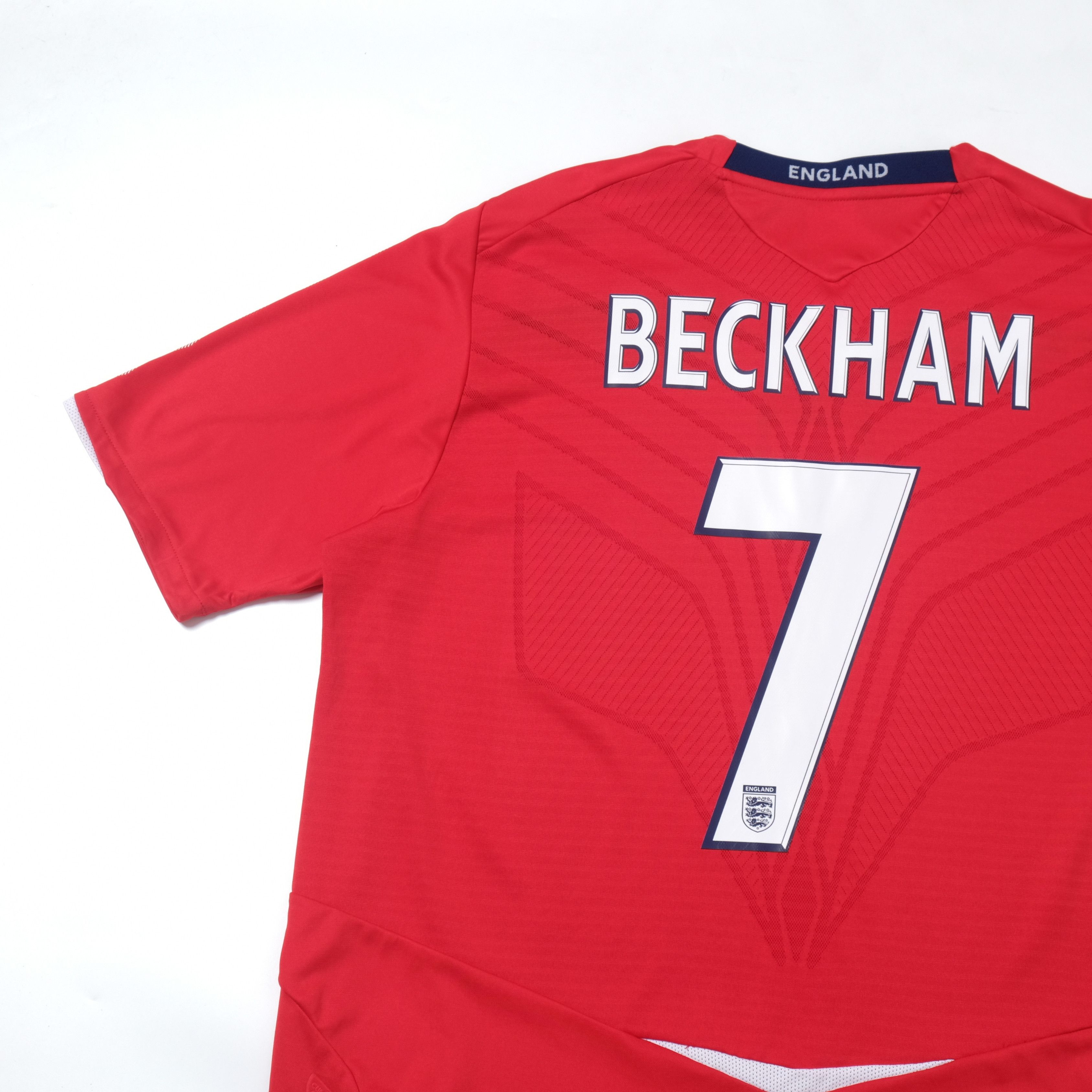 Umbro 2008/10 England Away Shirt Umbro Beckham (L) Size US L / EU 52-54 / 3 - 4 Thumbnail
