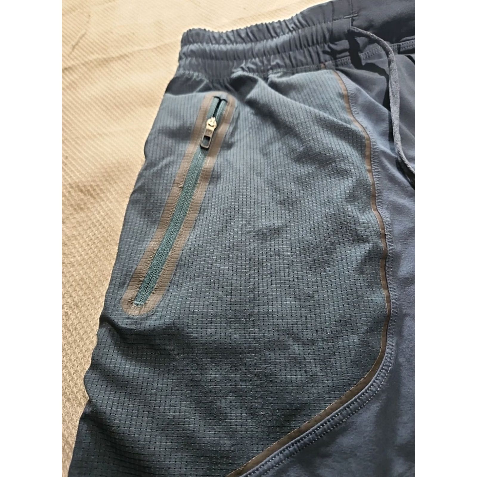 Lululemon Lululemon Shorts Mens M Blue License Train Inseam Drawstring Zip Size US 31 - 6 Thumbnail