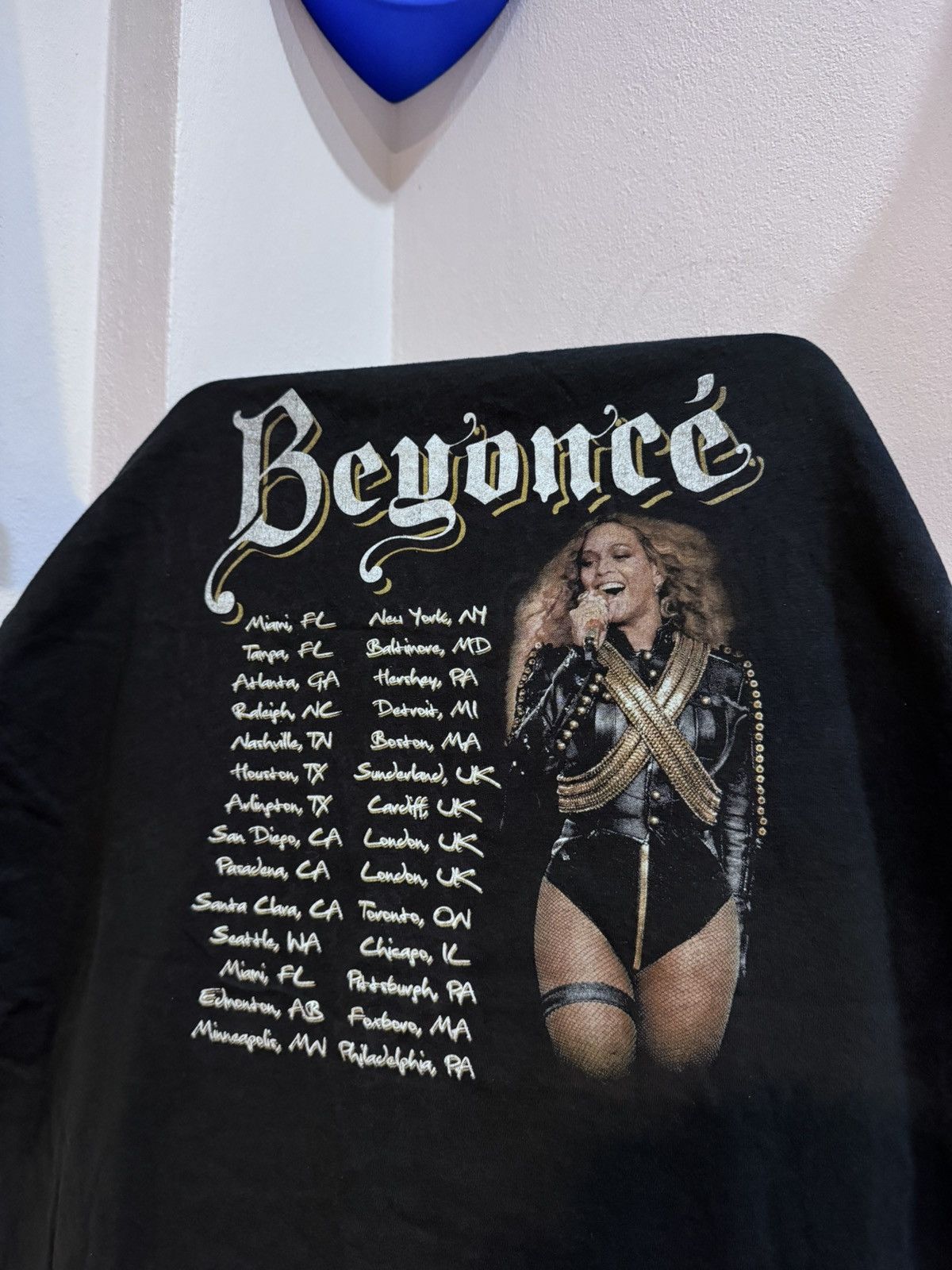 Band Tees Beyonce - The Formation tour t shirt 2016 Size US XL / EU 56 / 4 - 1 Thumbnail
