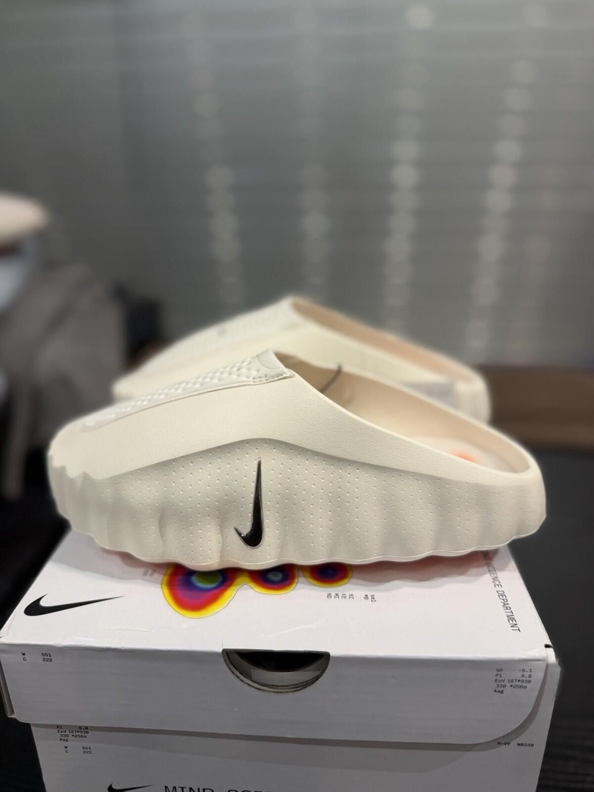 Nike Size 6W/5M Nike Mind Slide 001 Sail HQ4307 100 Women Release Size US 6 / EU 39 - 6 Thumbnail