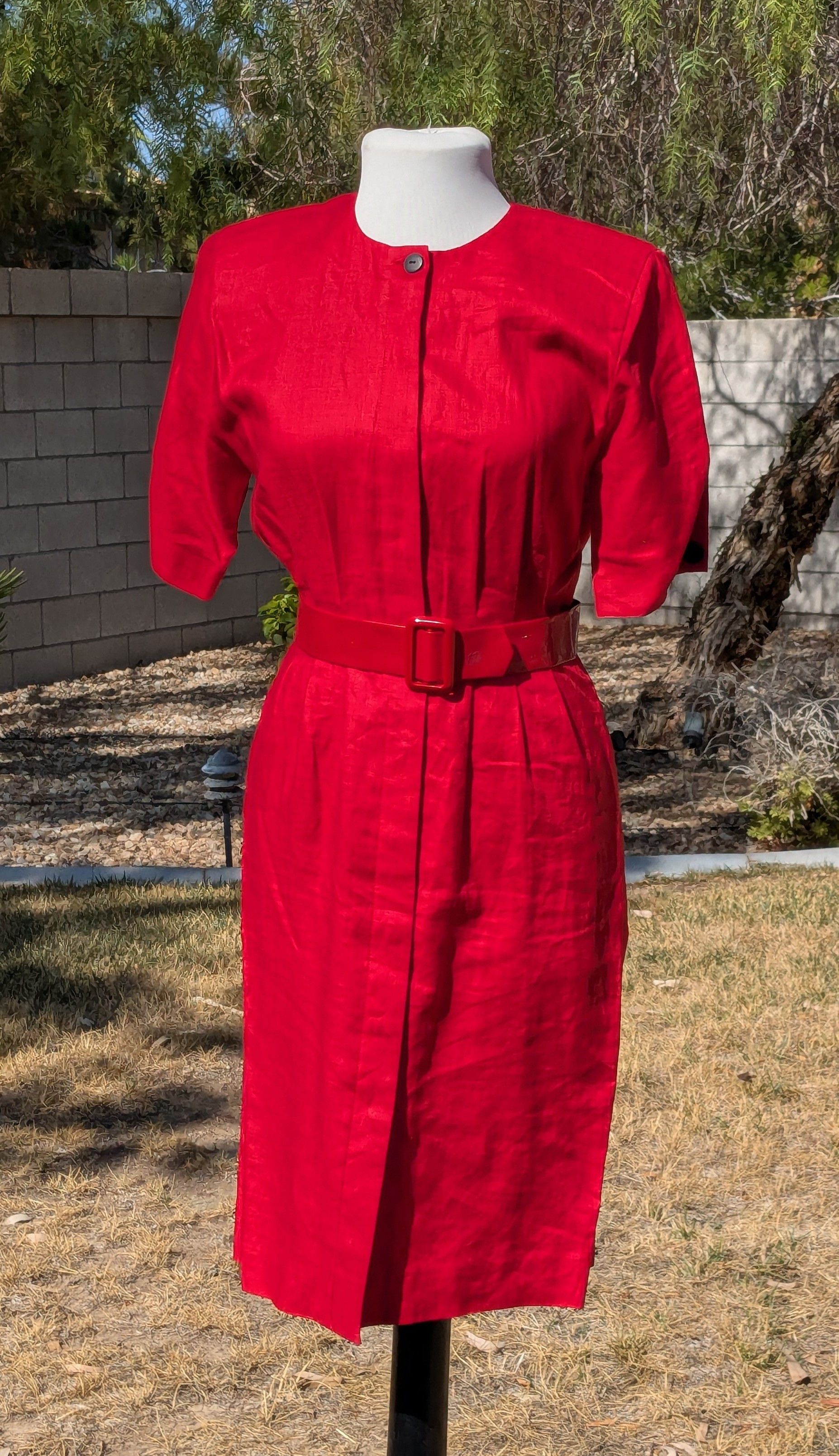 Liz Claiborne 1980's Liz Claiborne Petite Linen Full Button-Down VTG Dress Size M / US 6-8 / IT 42-44 - 1 Thumbnail