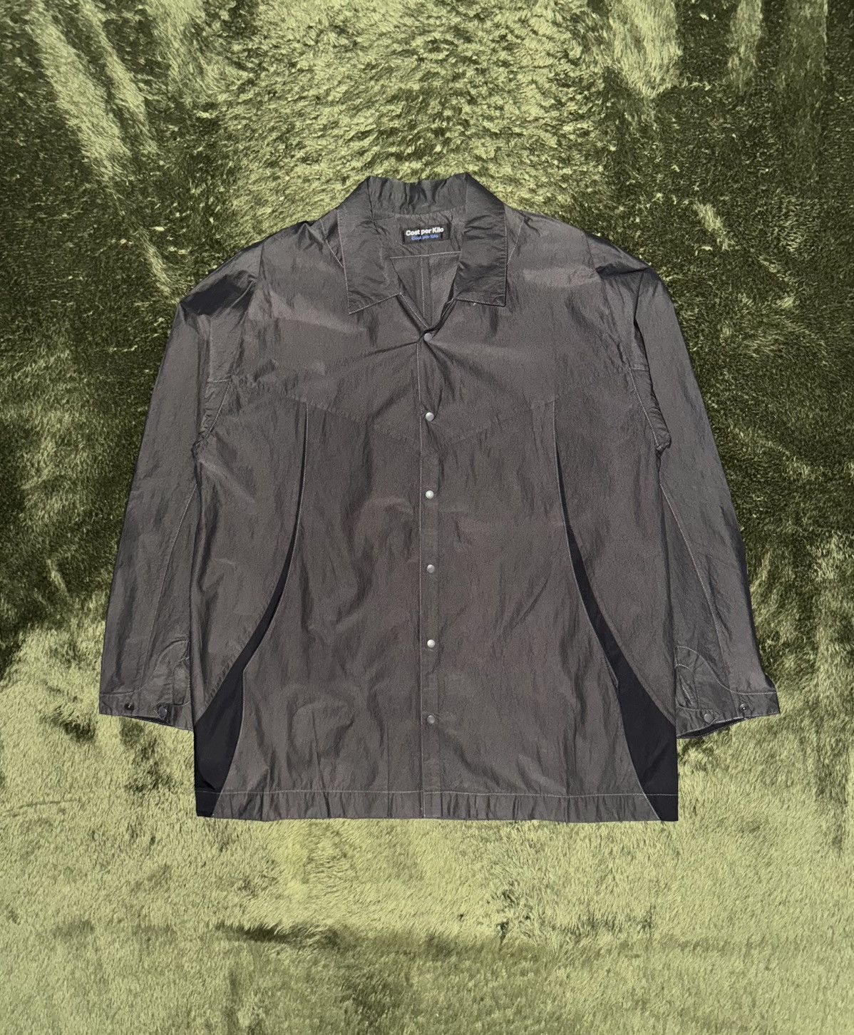 Japanese Brand [XL] Cost per Kilo Gathered Nylon Dart-Detail Shirt Charcoal Size US XL / EU 56 / 4 - 1 Thumbnail