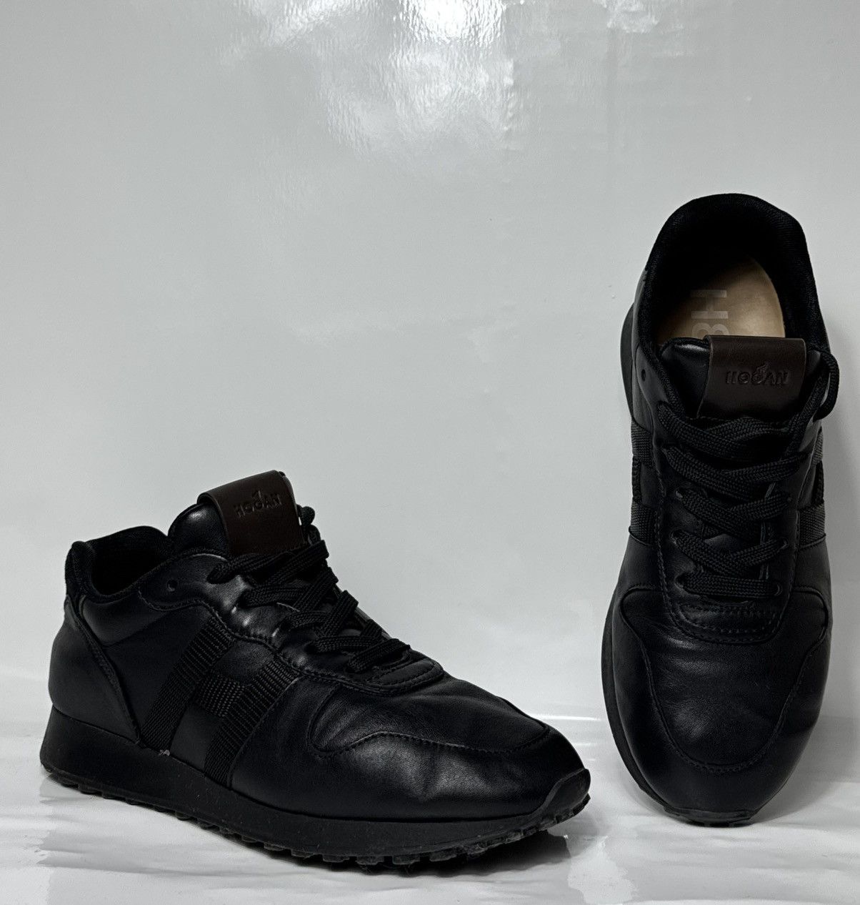 Hogan Hogan Black Leather Casual Sneakers Size 6 26 CM Size US 6 / EU 39 - 1 Thumbnail