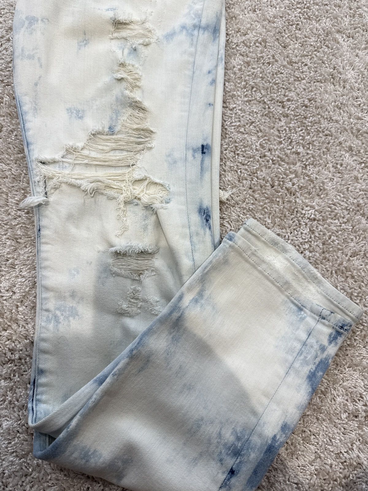 Amiri Amiri light washed ripped denim Size US 34 / EU 50 - 6 Thumbnail