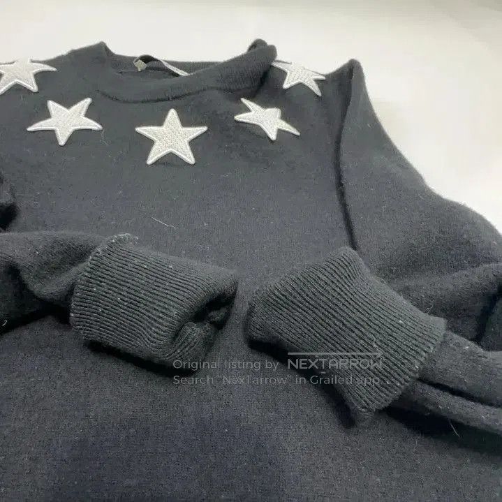 Givenchy Givenchy Men's Star Embroidery Knit Sweater. Size US S / EU 44-46 / 1 - 8 Thumbnail