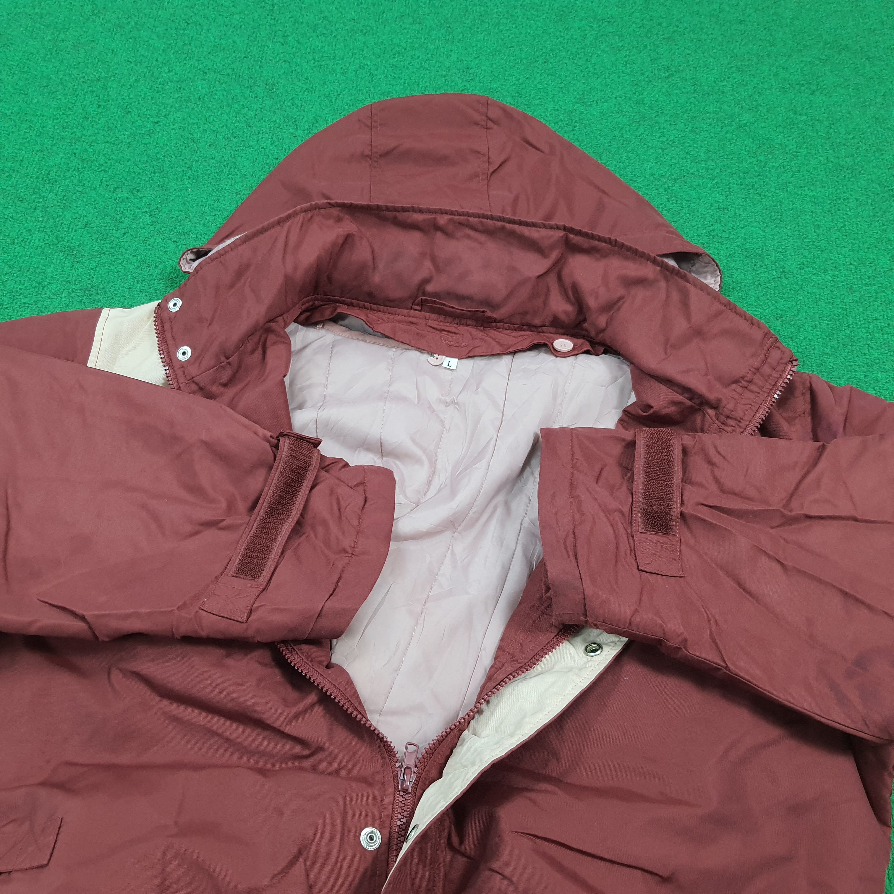 Japanese Brand Vintage 7 Eleven Japan Staff Outerwear Jacket C300N30 Size US XL / EU 56 / 4 - 5 Thumbnail