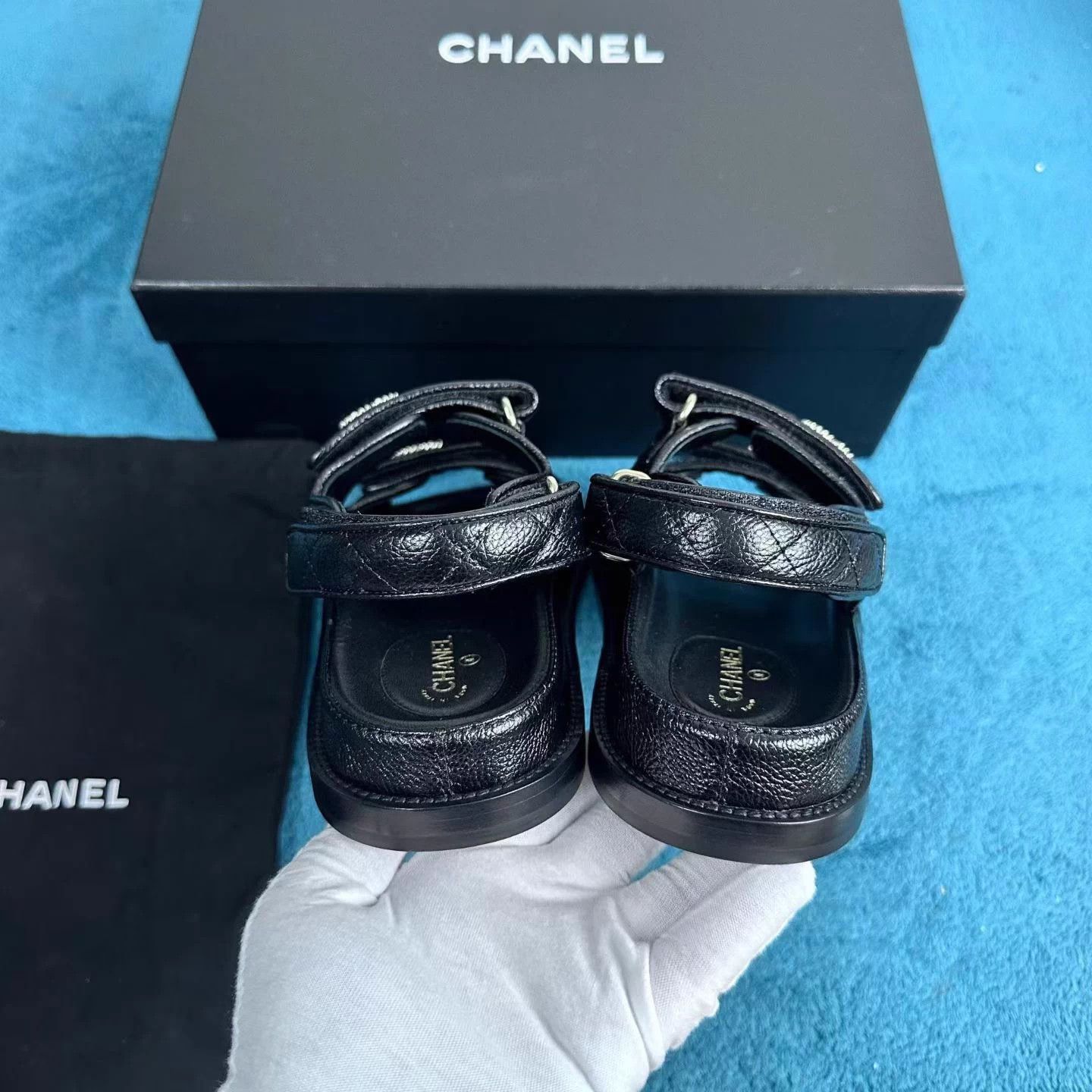 Chanel Chanel Classic Flat Beach Sandal Black 38 Unworn Size US 7 / IT 37 - 4 Thumbnail